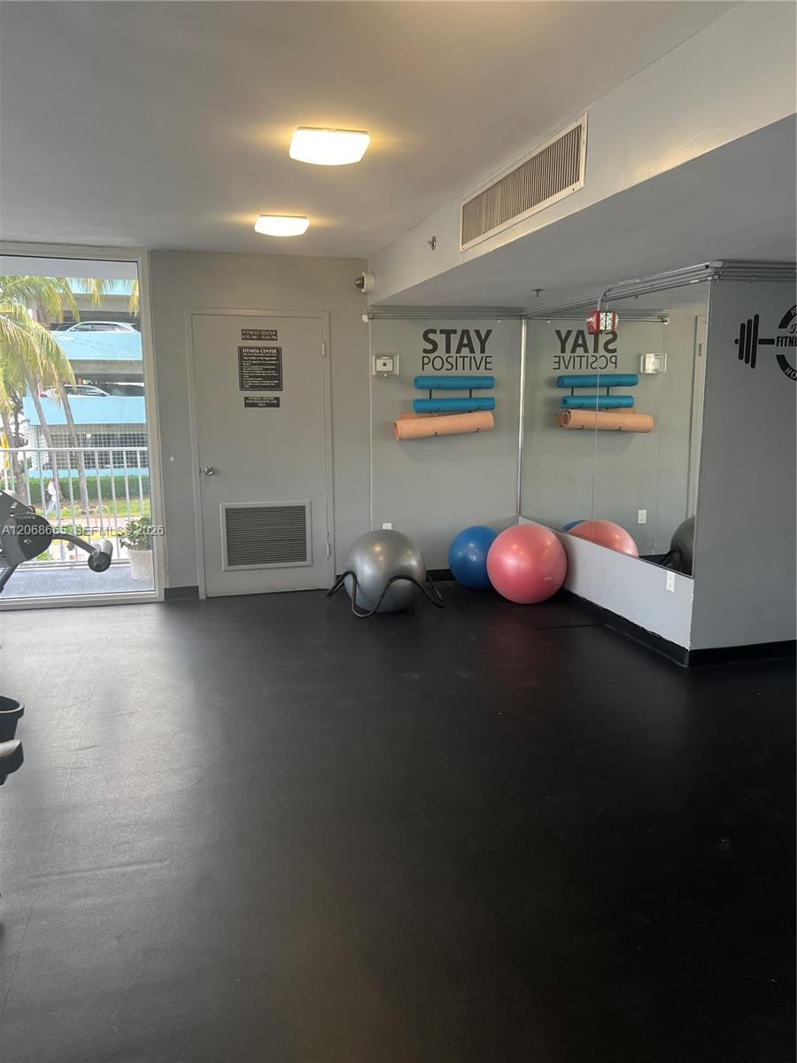 1255 Collins Ave # 705