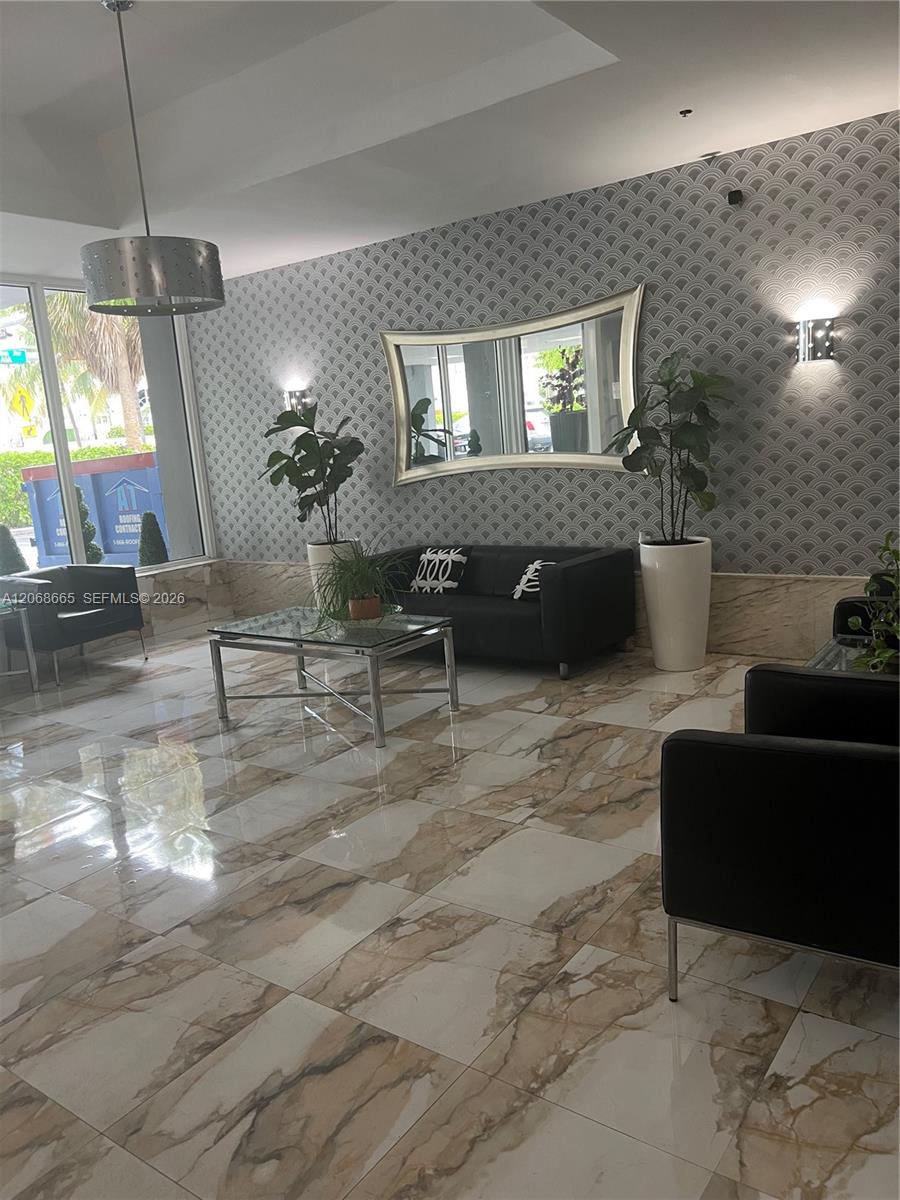 1255 Collins Ave # 705