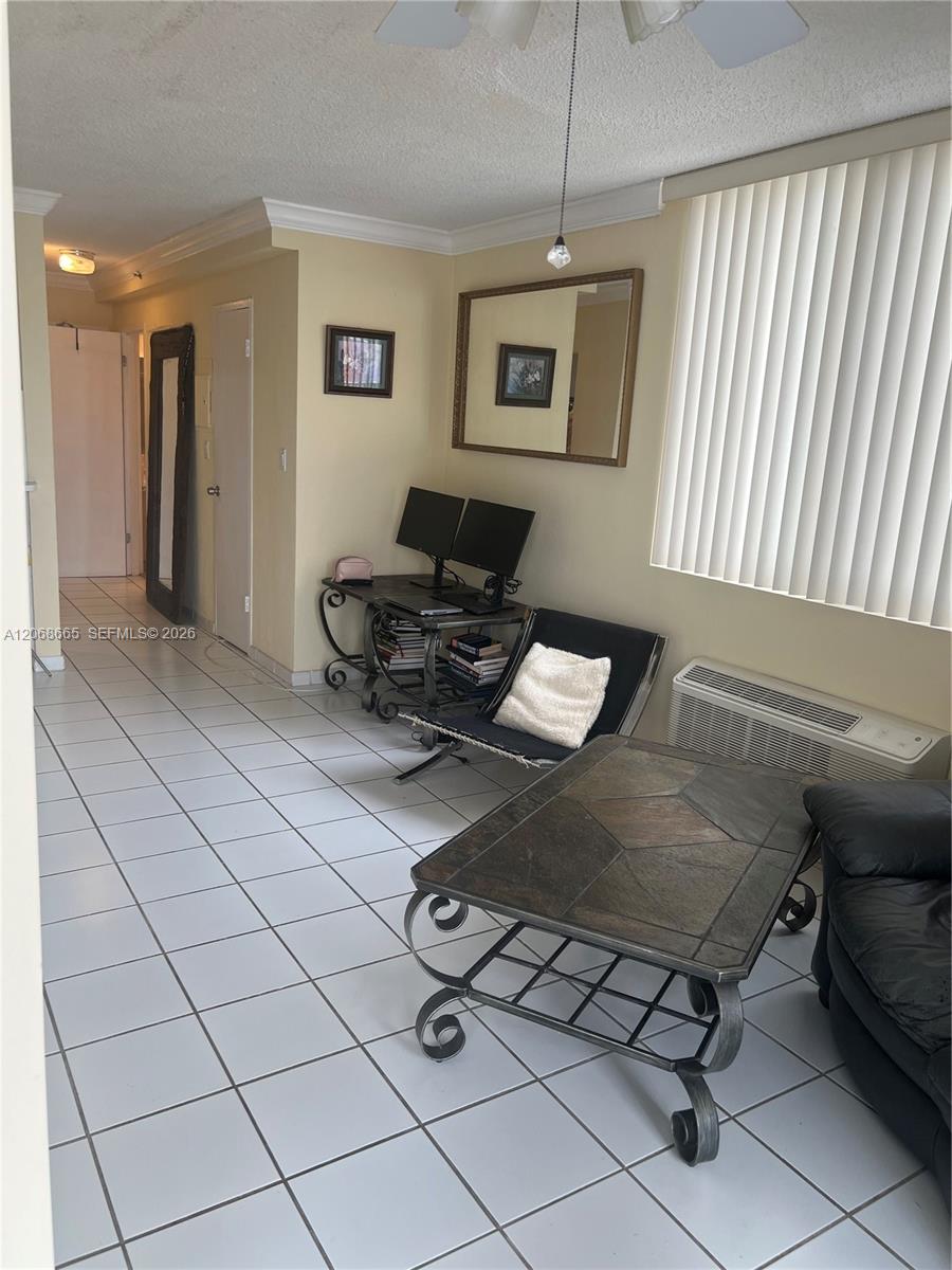 1255 Collins Ave # 705