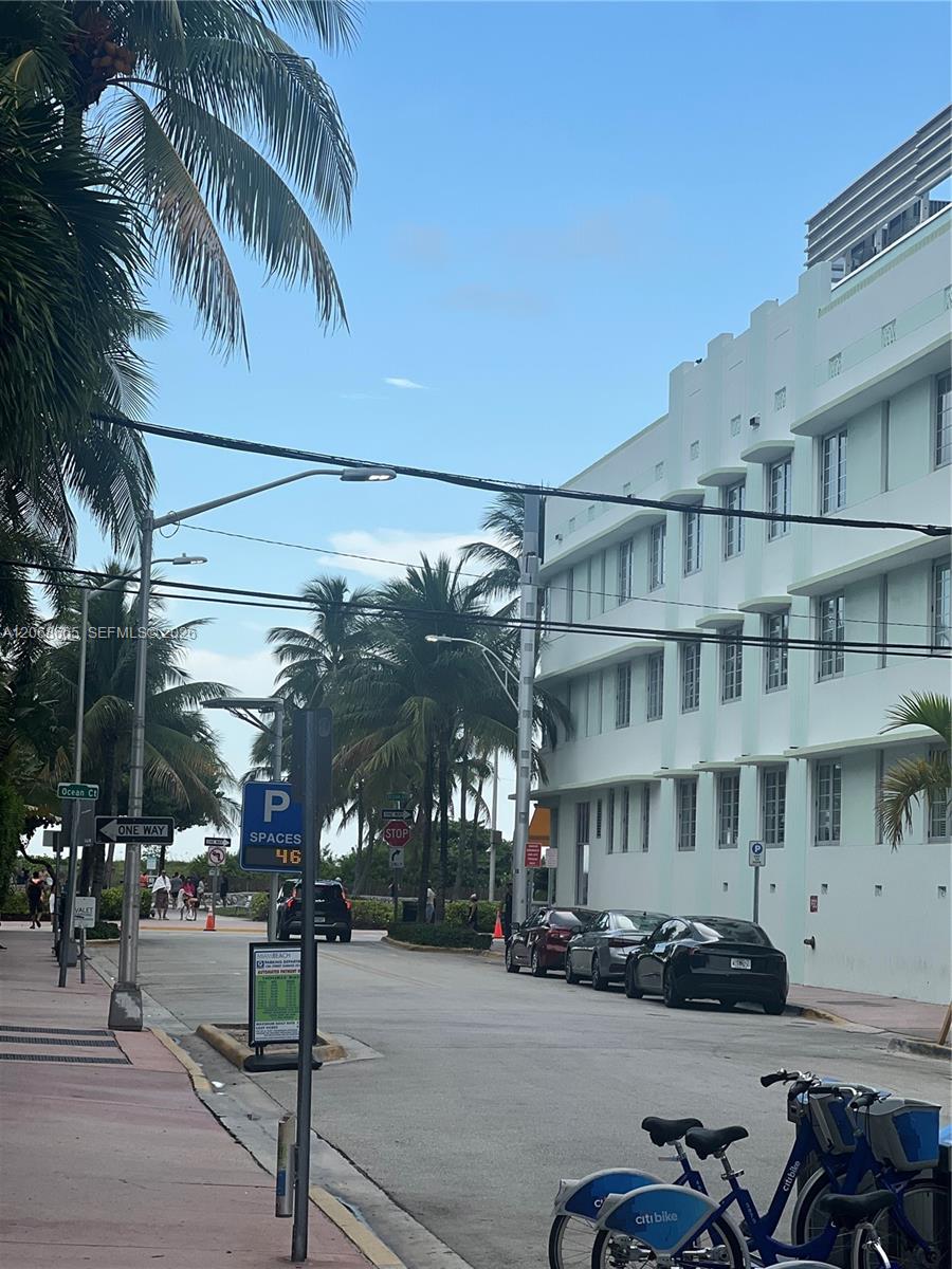 1255 Collins Ave # 705