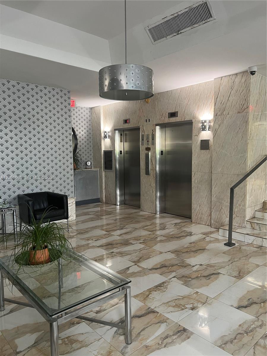 1255 Collins Ave # 705
