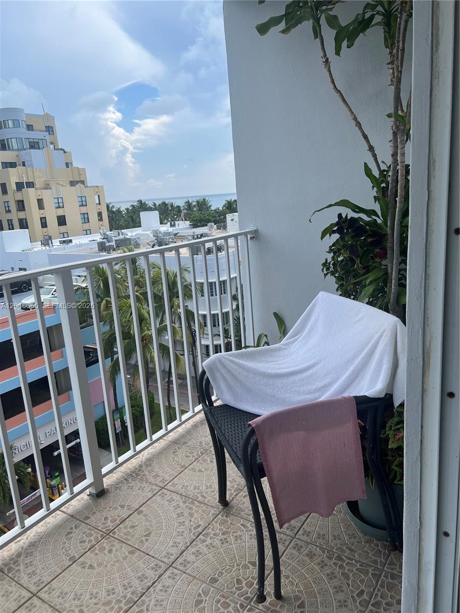 1255 Collins Ave # 705