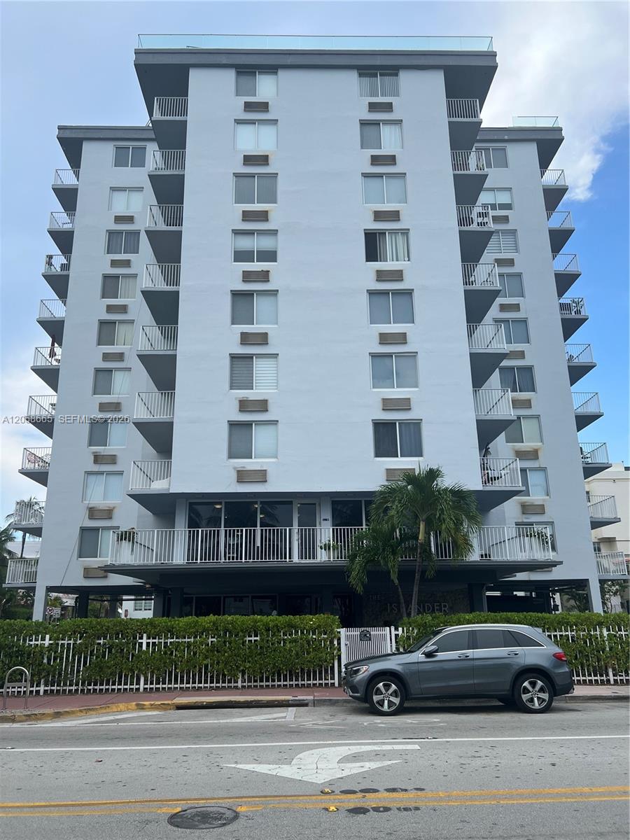 1255 Collins Ave # 705