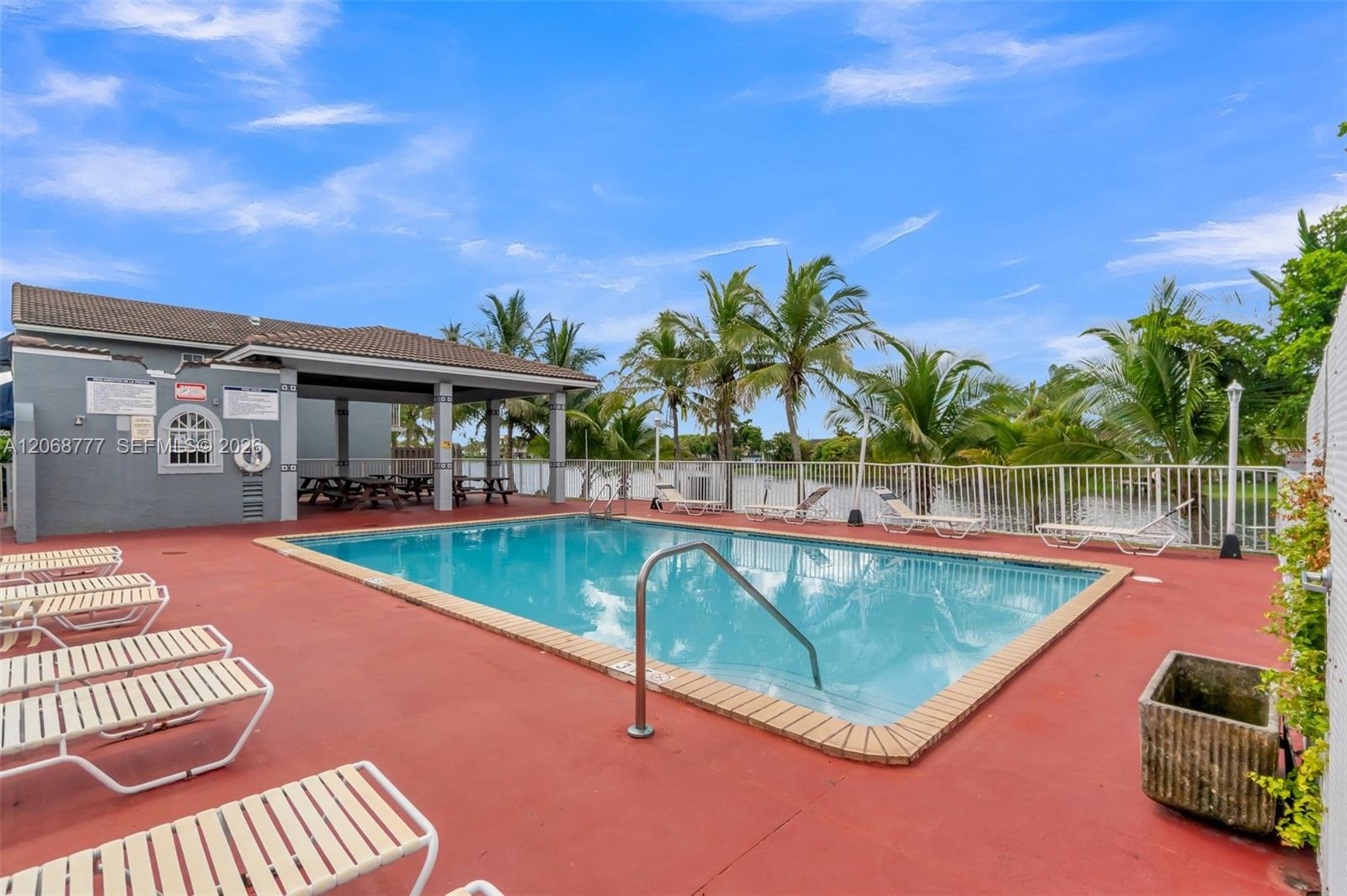 7070 NW 173rd Dr # 304