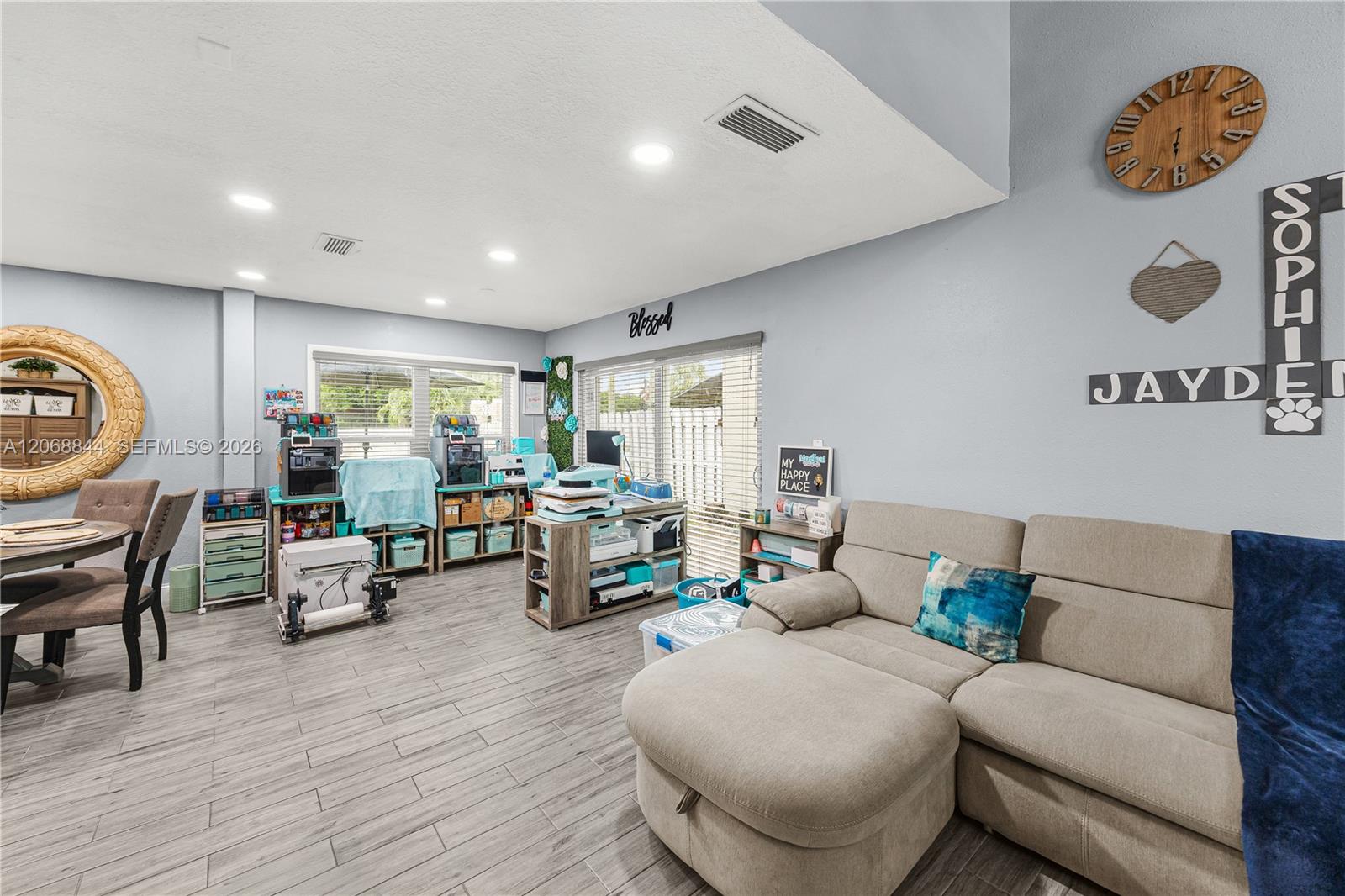 7216 SW 44th Ct