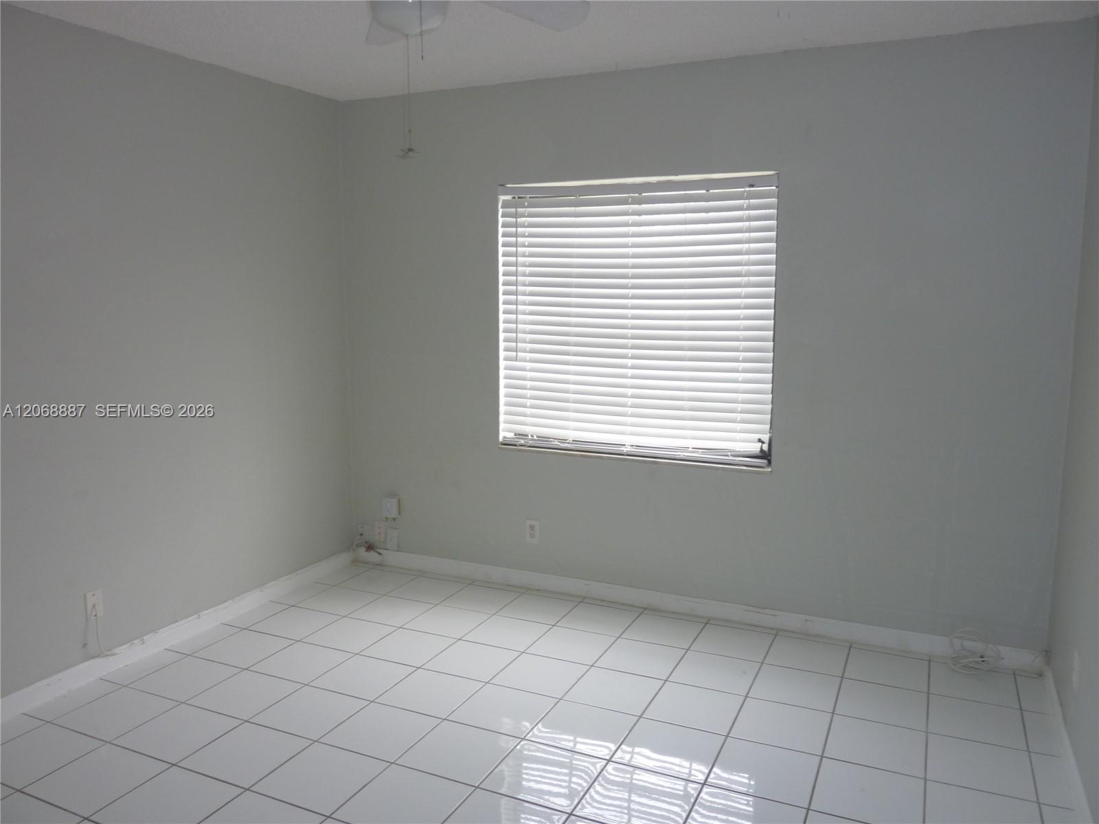 180 Cypress Club Dr # 811
