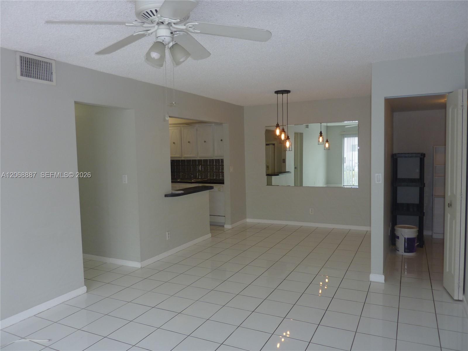 180 Cypress Club Dr # 811