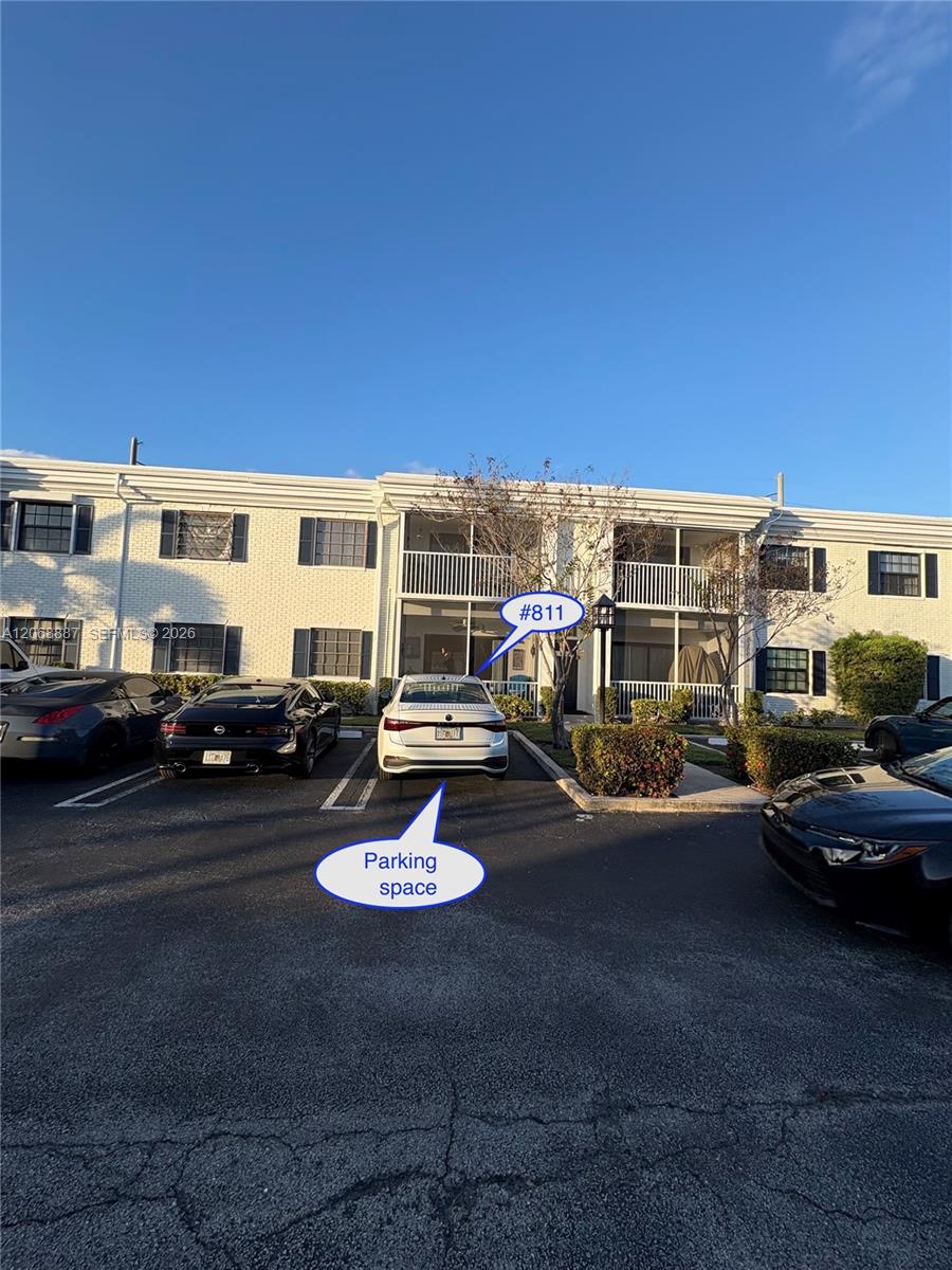 180 Cypress Club Dr # 811
