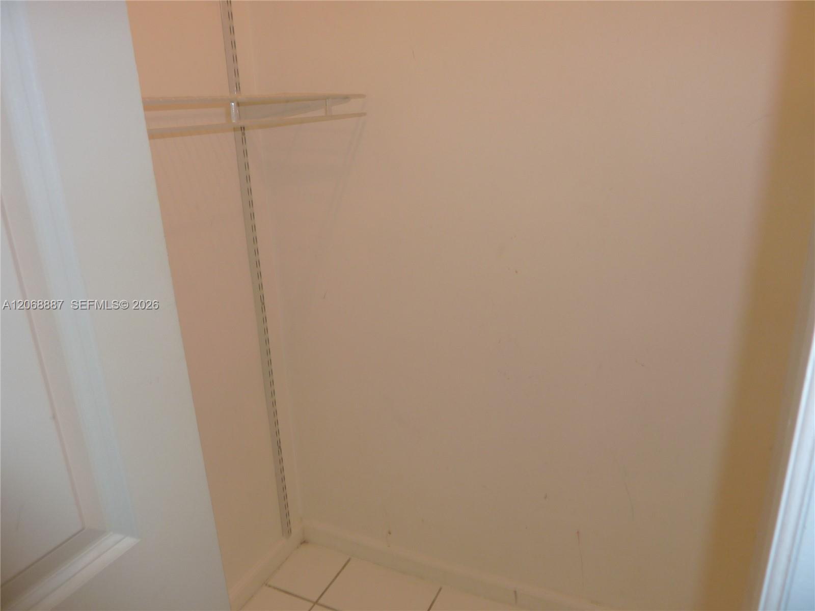 180 Cypress Club Dr # 811