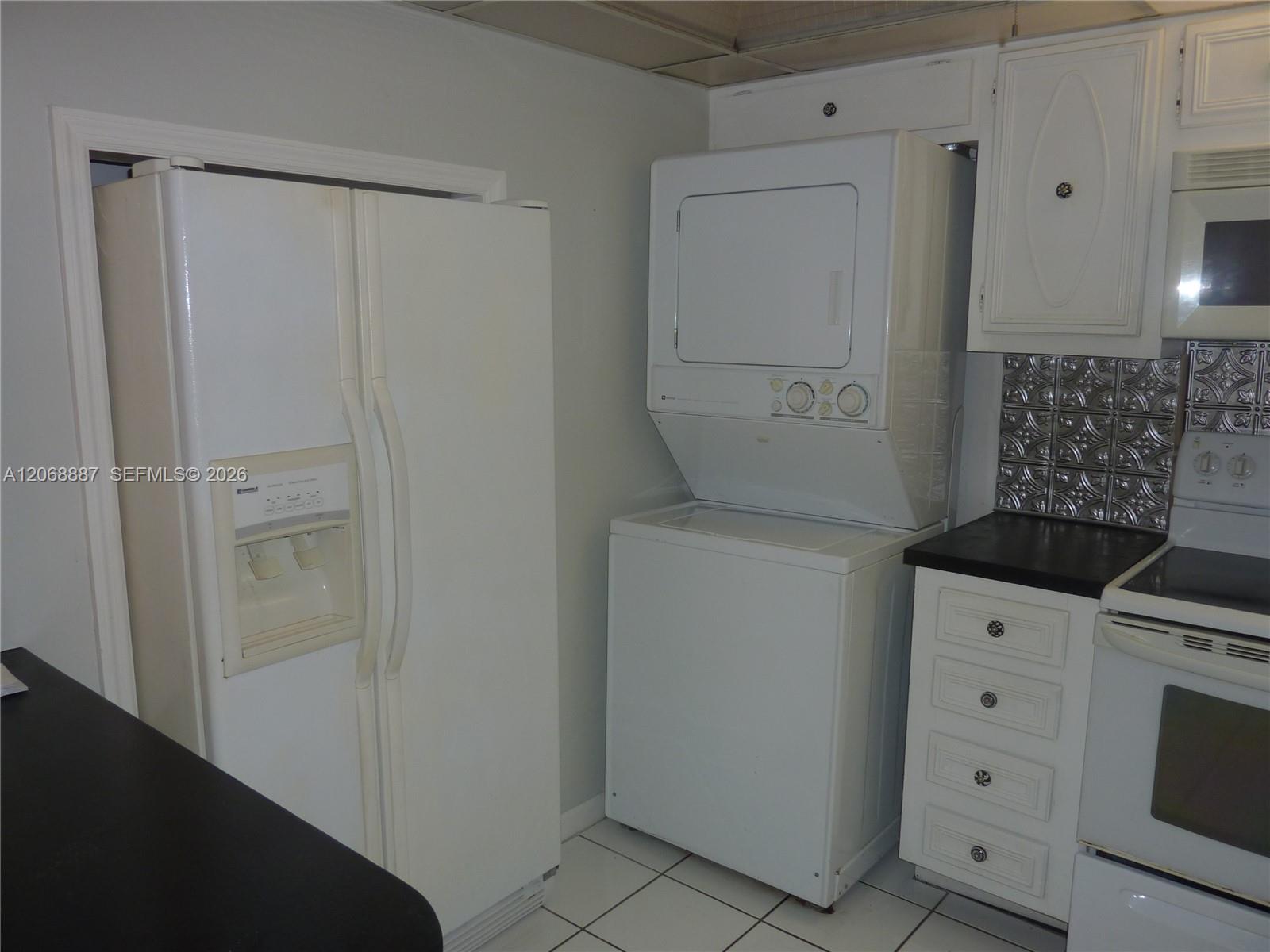180 Cypress Club Dr # 811