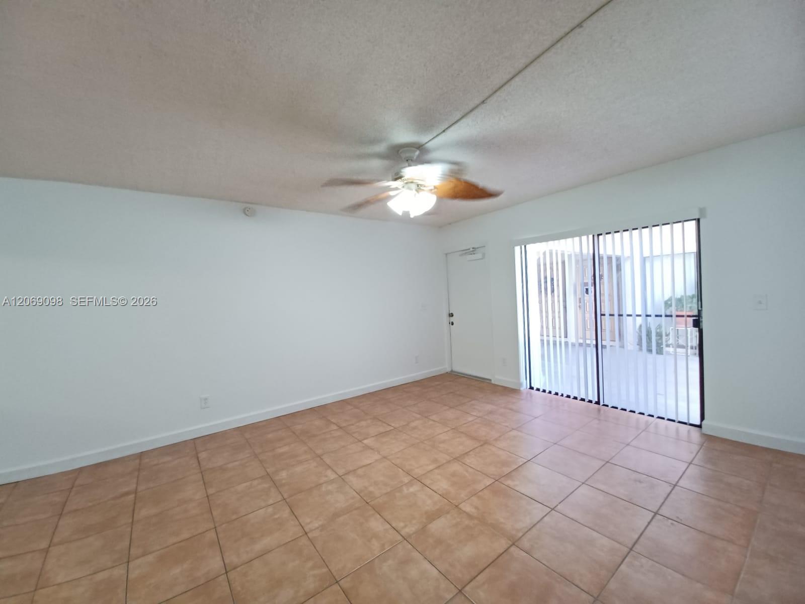 11120 Royal Palm Blvd # 10 Unit: 4-10