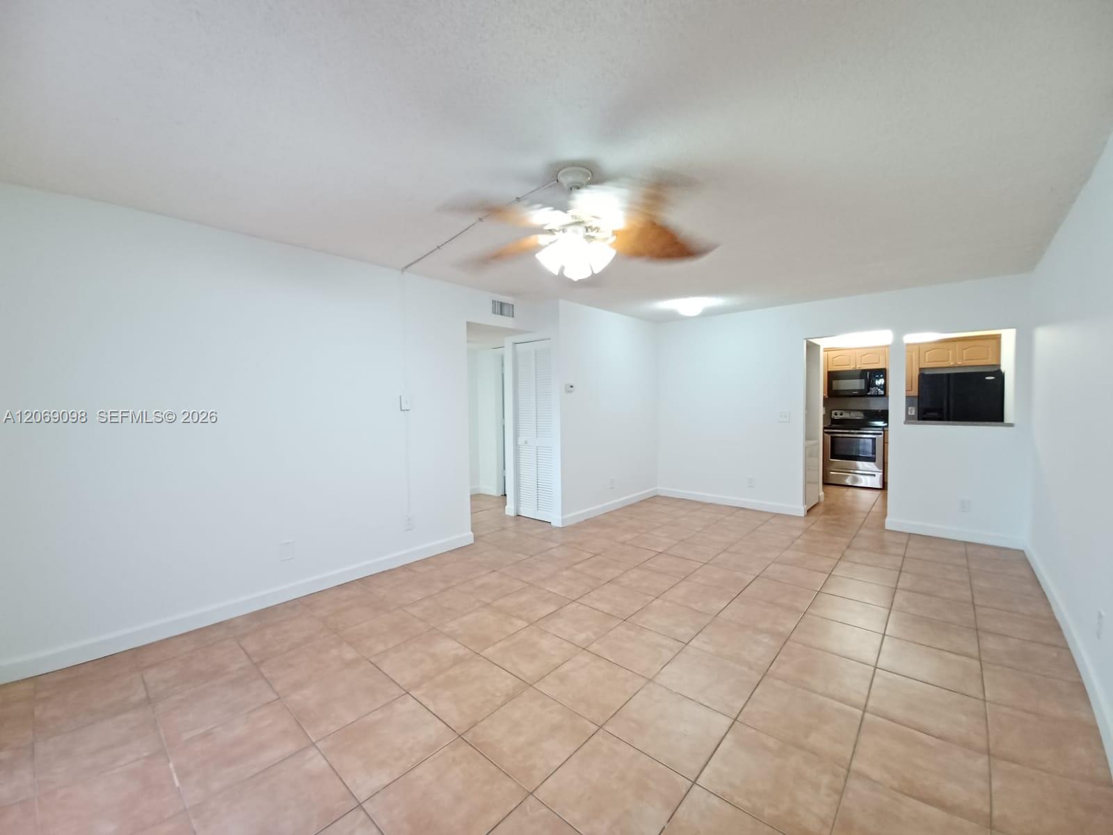 11120 Royal Palm Blvd # 10 Unit: 4-10