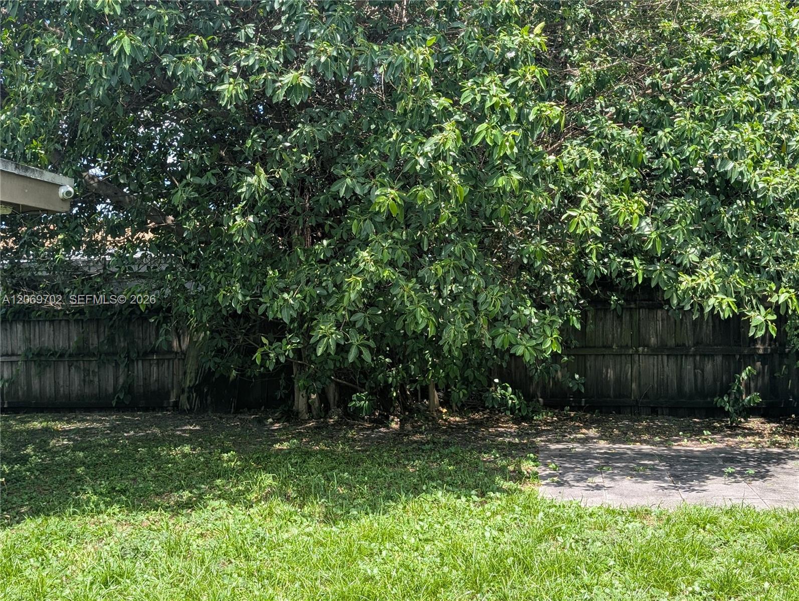 560 NW 184th Ter