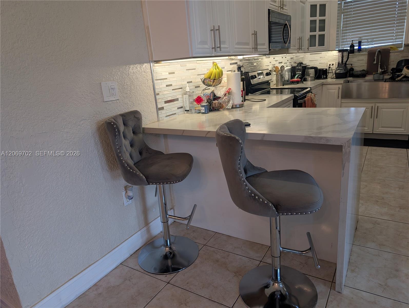 560 NW 184th Ter