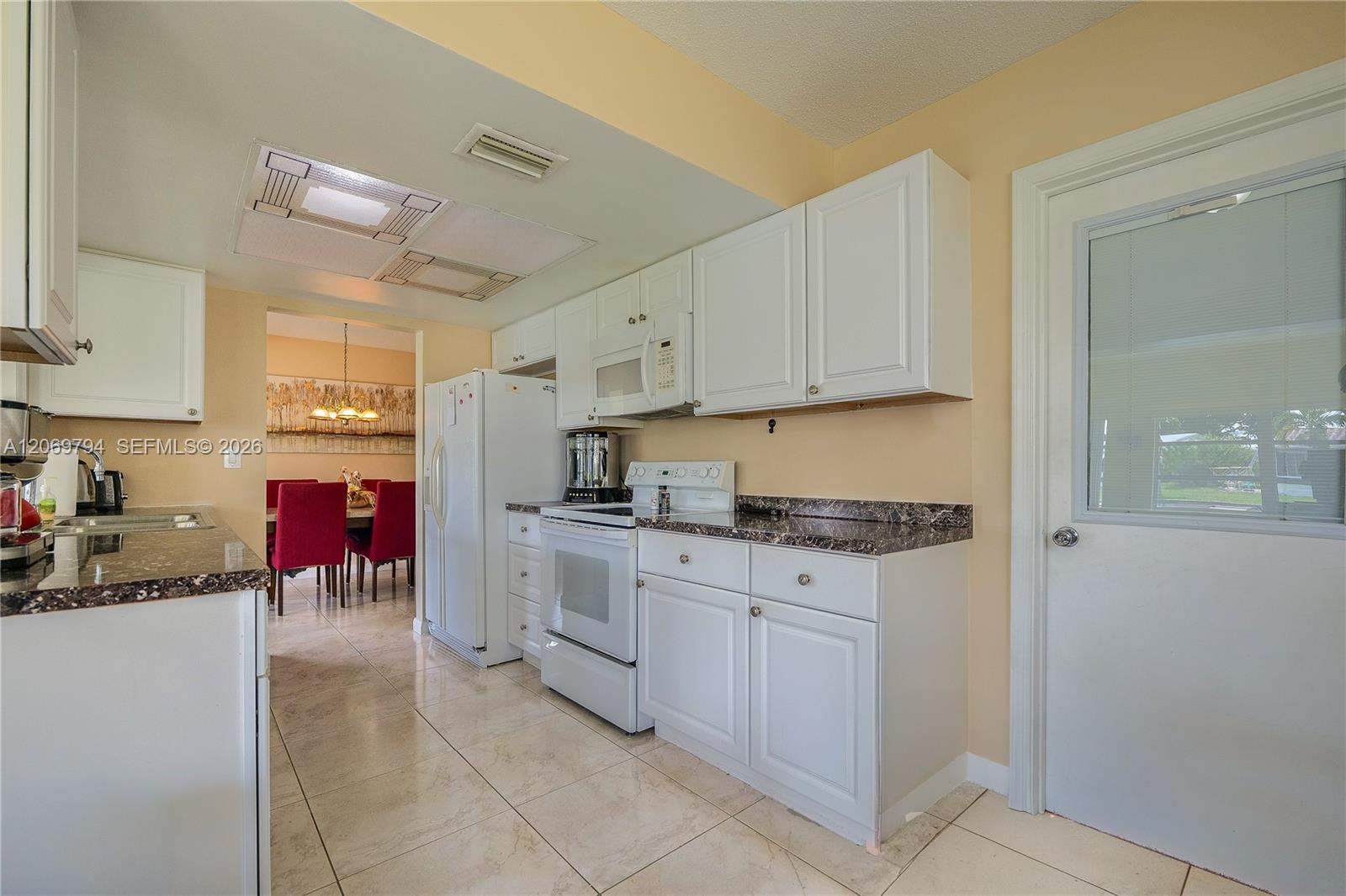 4712 NW 47th Ter