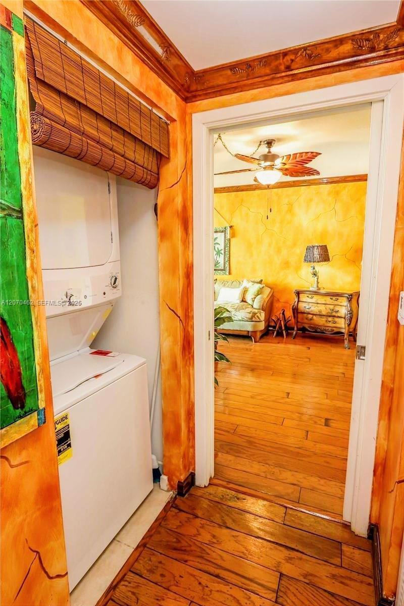 335 S Biscayne Blvd # 1500