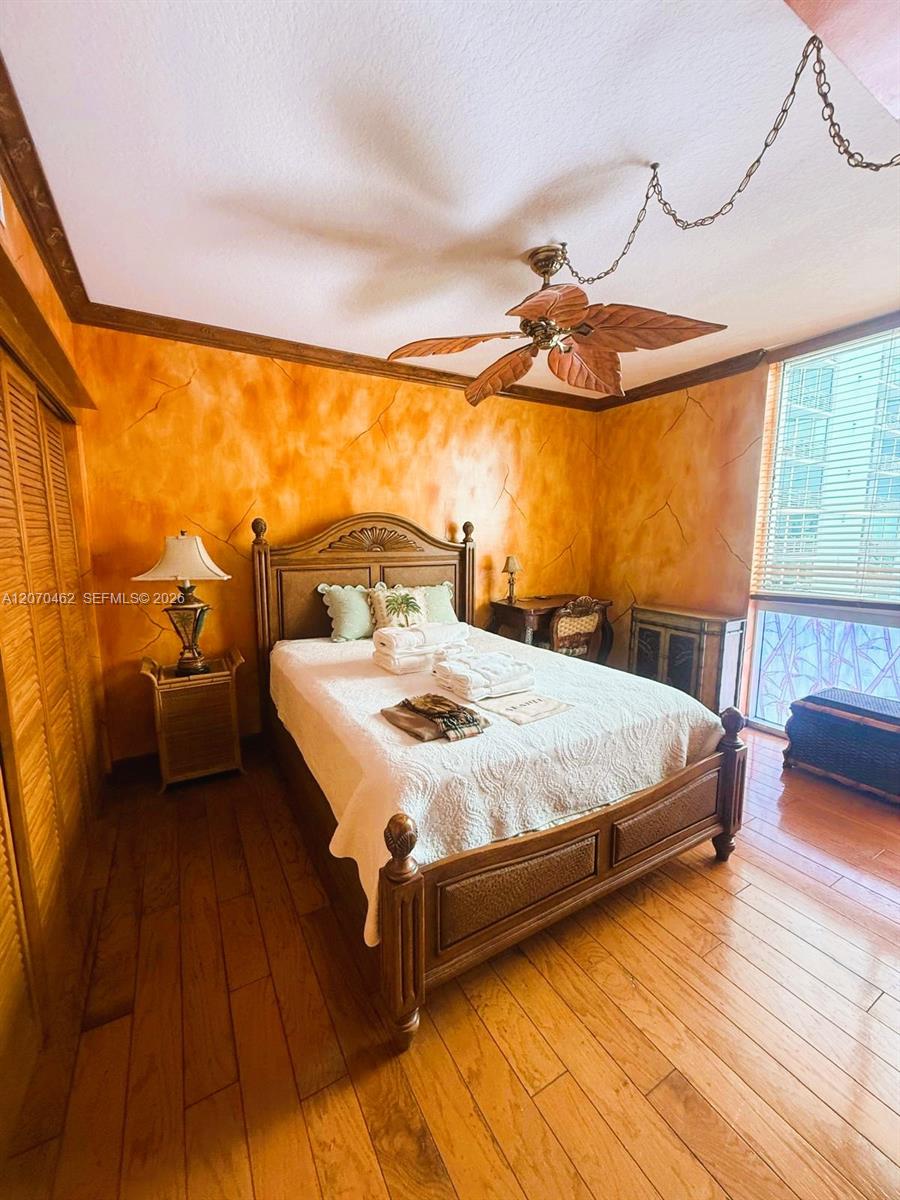 335 S Biscayne Blvd # 1500