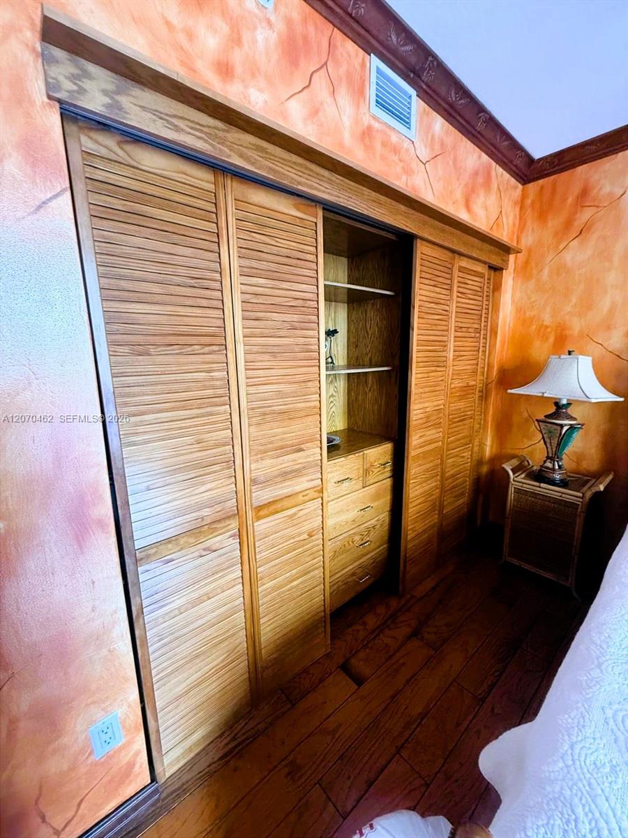 335 S Biscayne Blvd # 1500