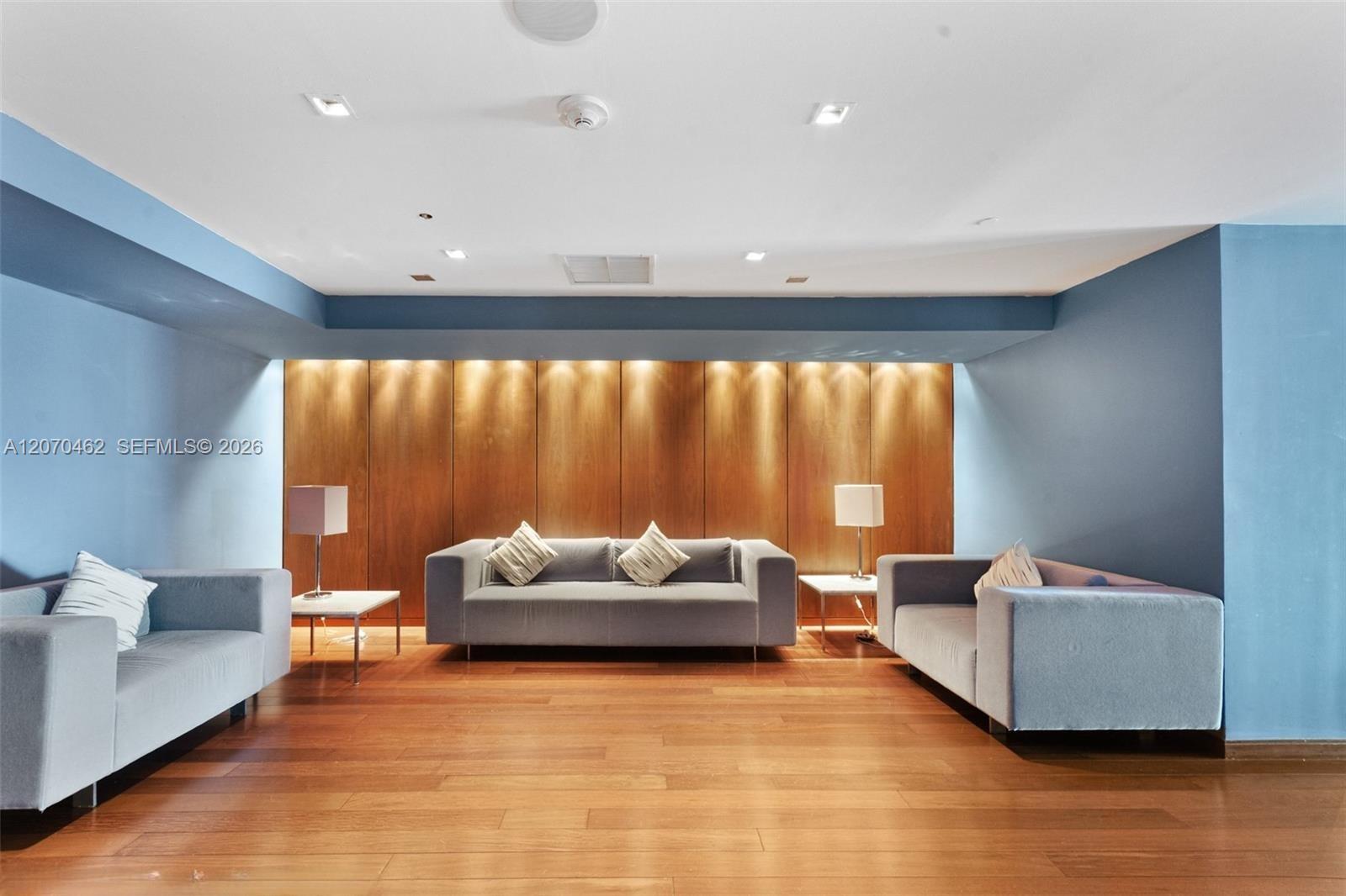335 S Biscayne Blvd # 1500