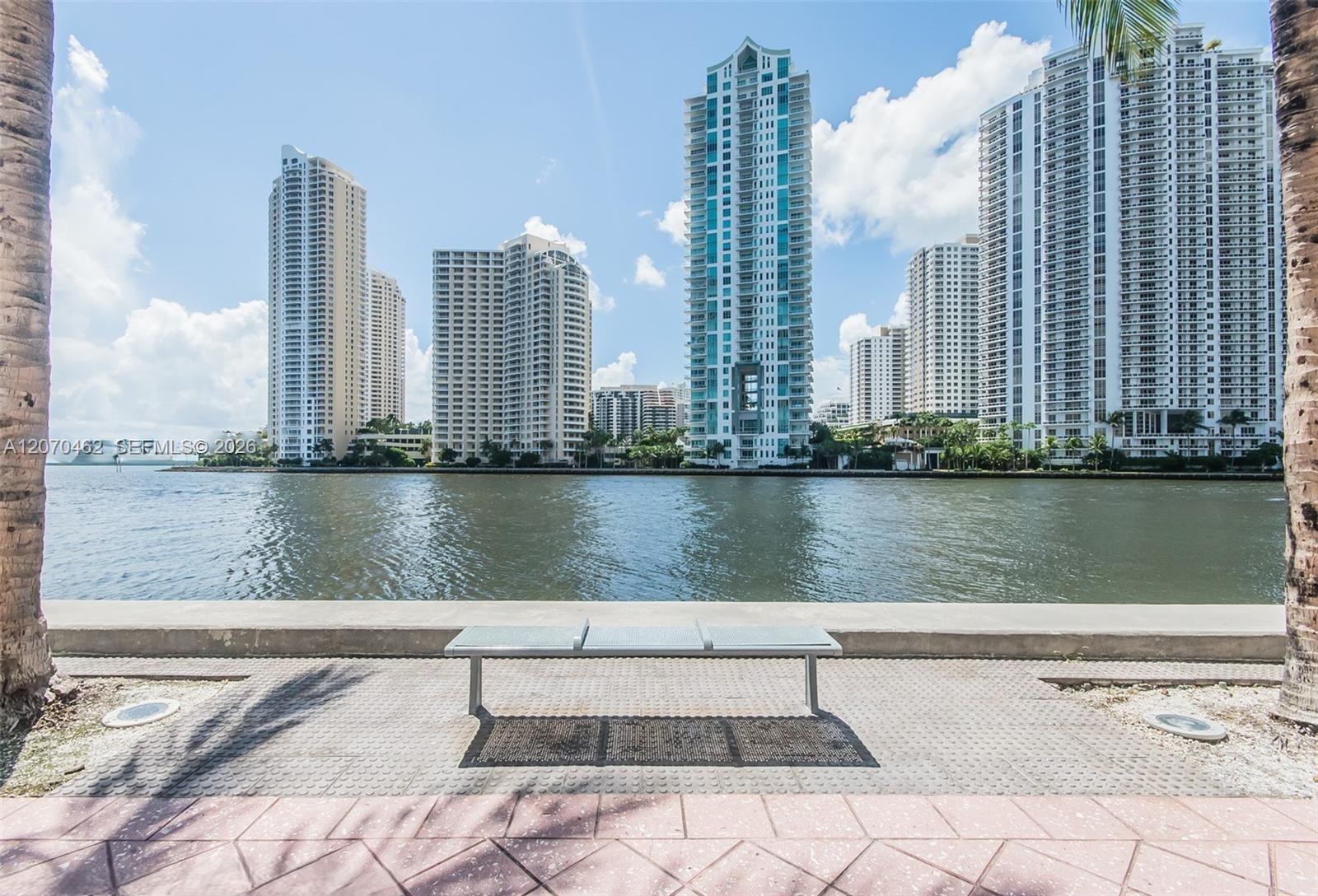 335 S Biscayne Blvd # 1500