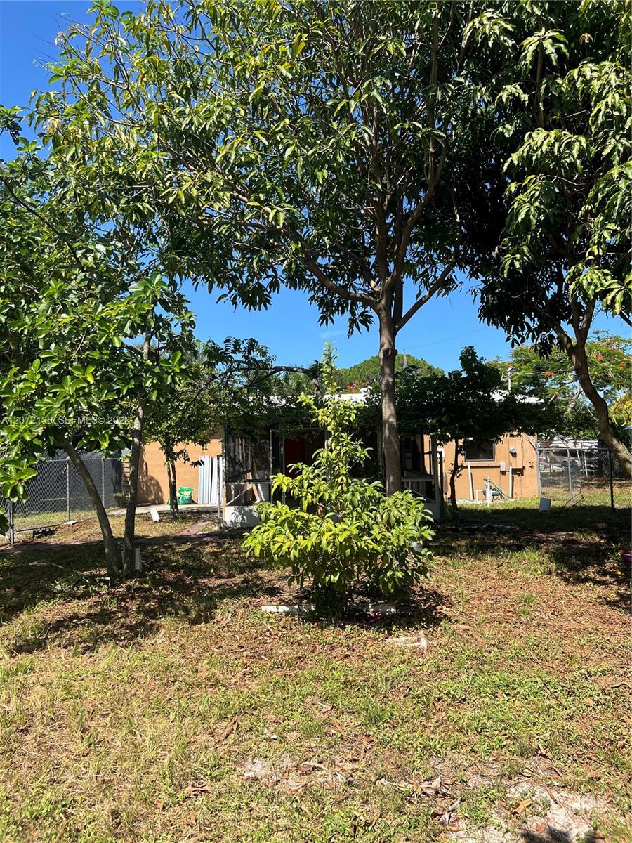 143 SW 22nd Ter