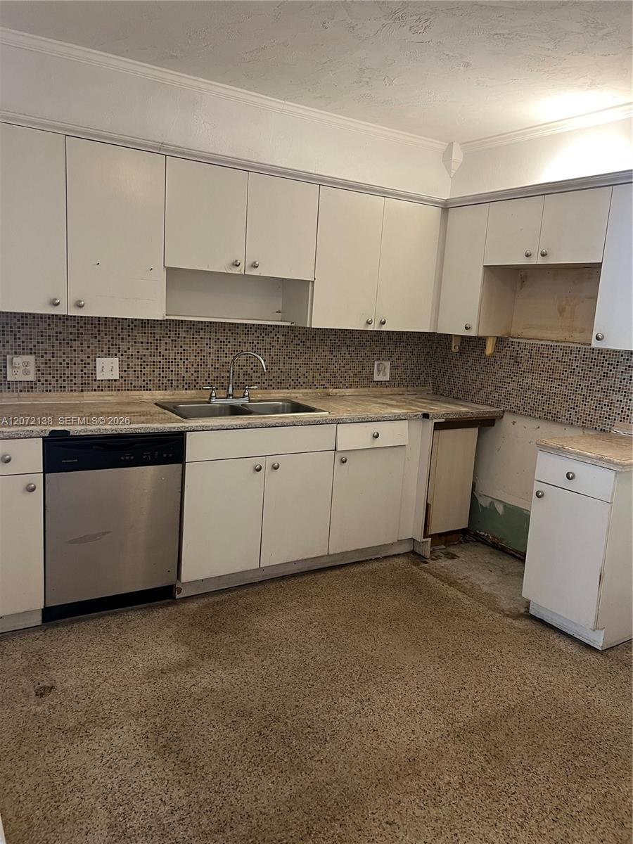 143 SW 22nd Ter
