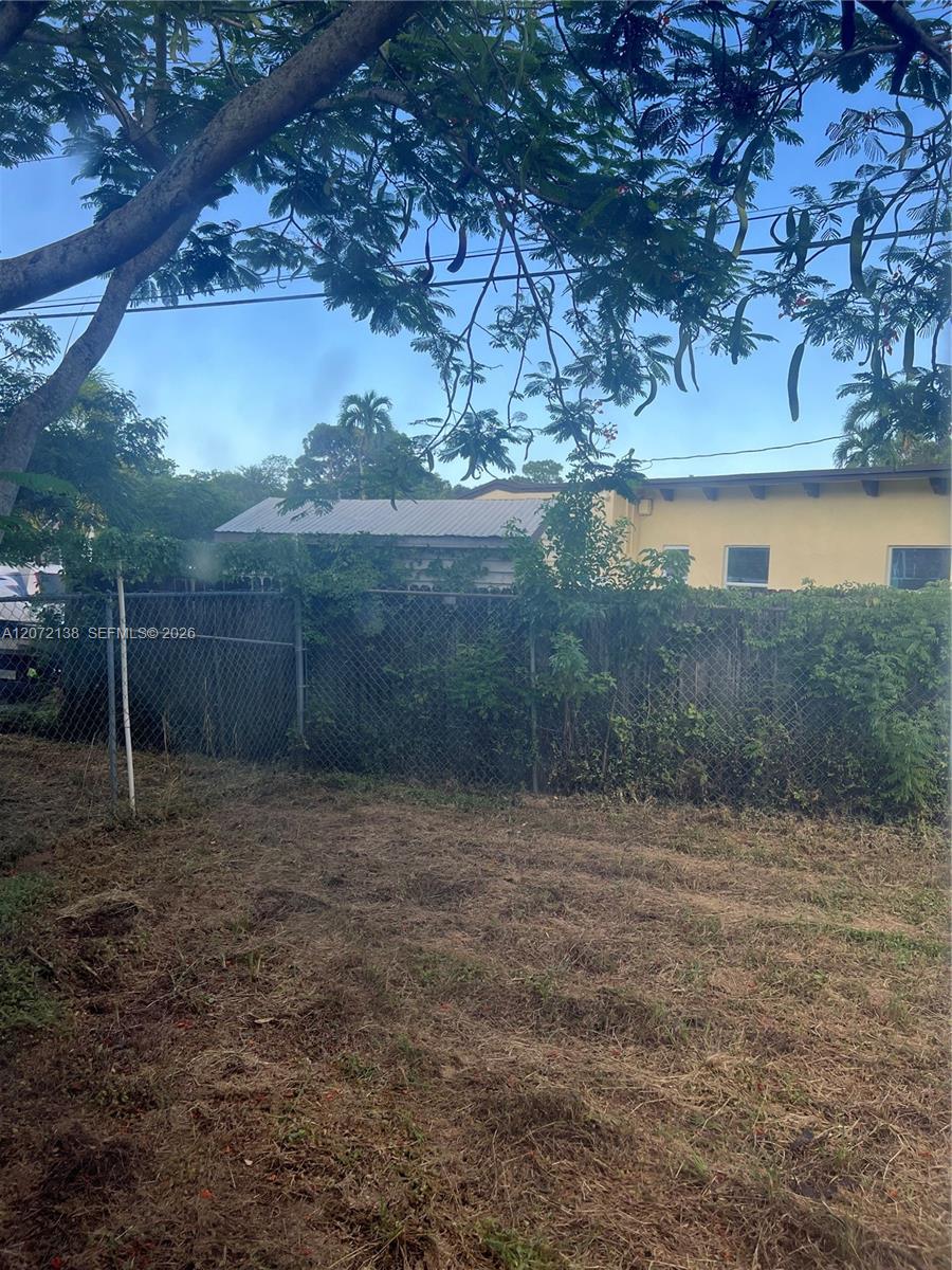 143 SW 22nd Ter