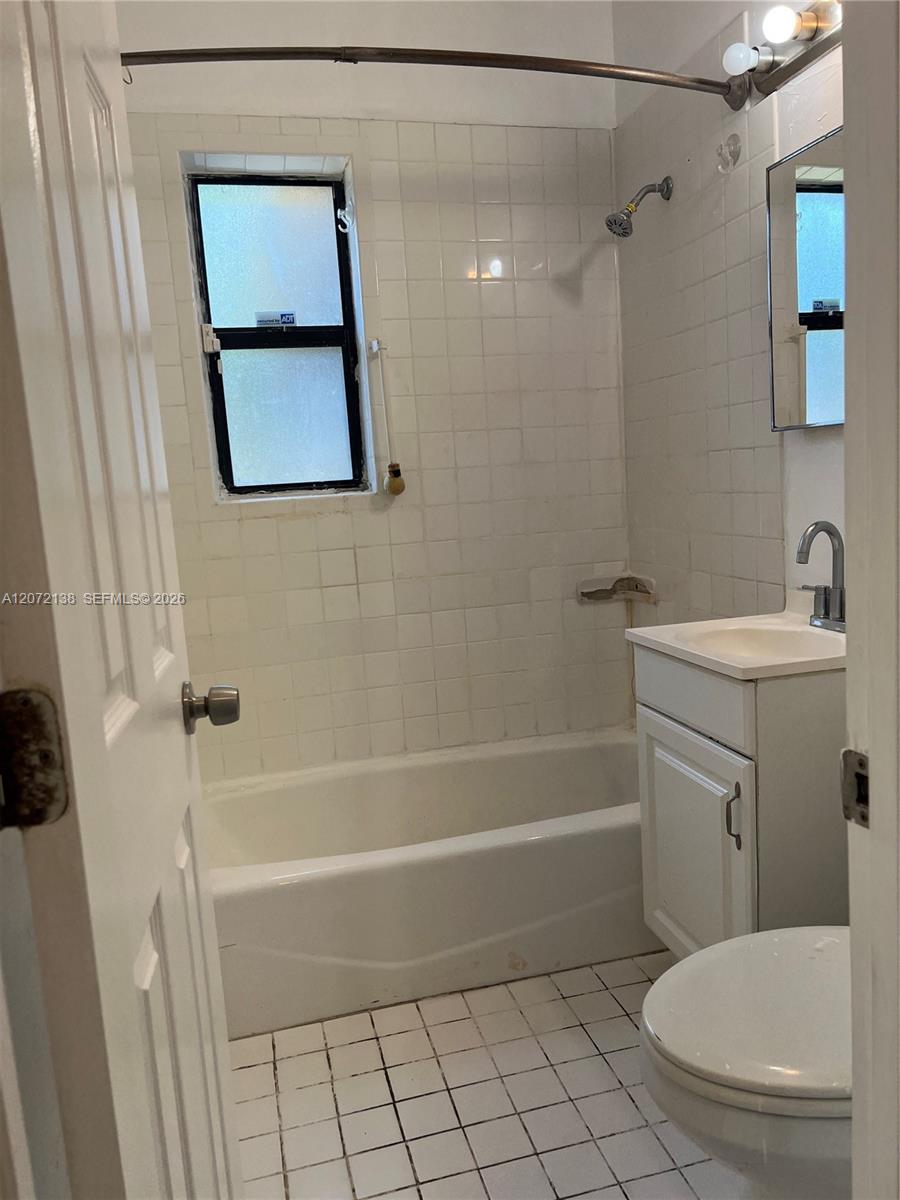 143 SW 22nd Ter