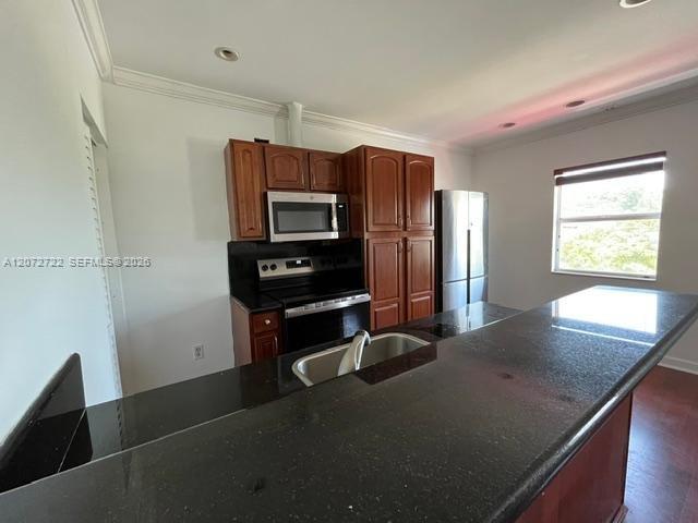 2836 SW 2nd St # 2