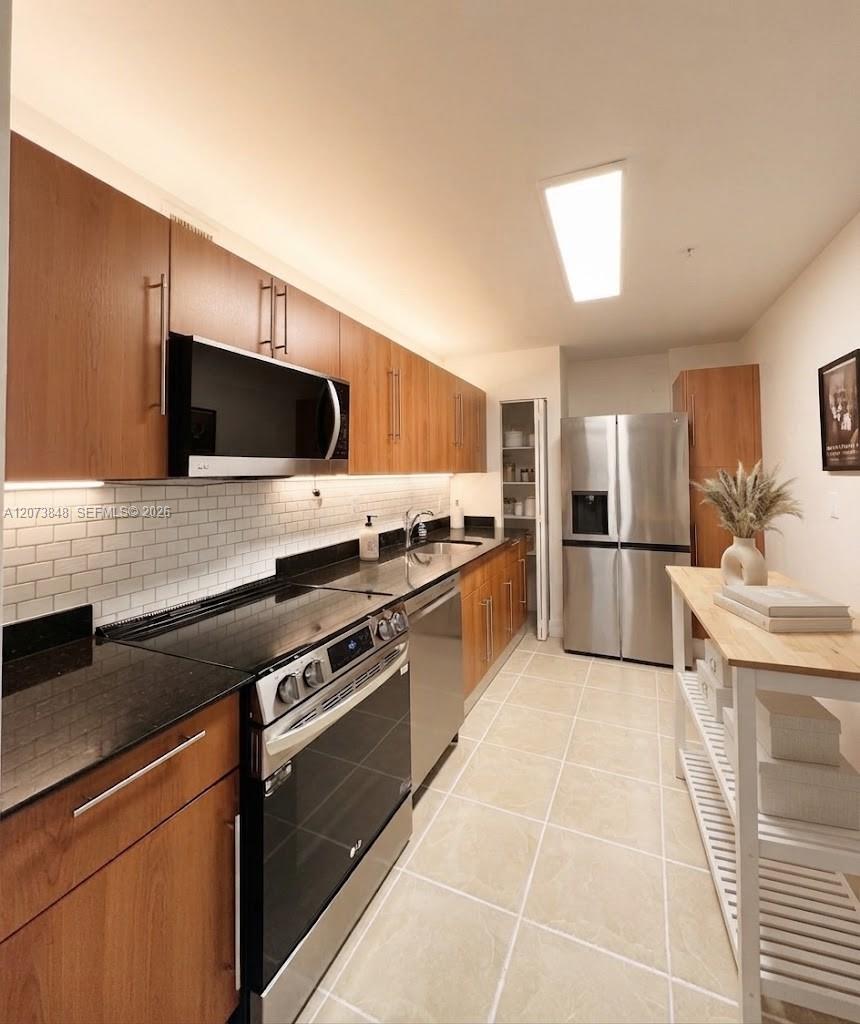 3000 S Ocean Dr # 1218