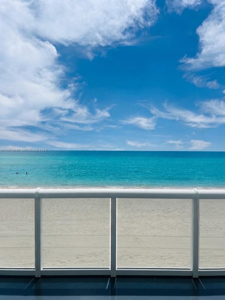 3000 S Ocean Dr # 1218
