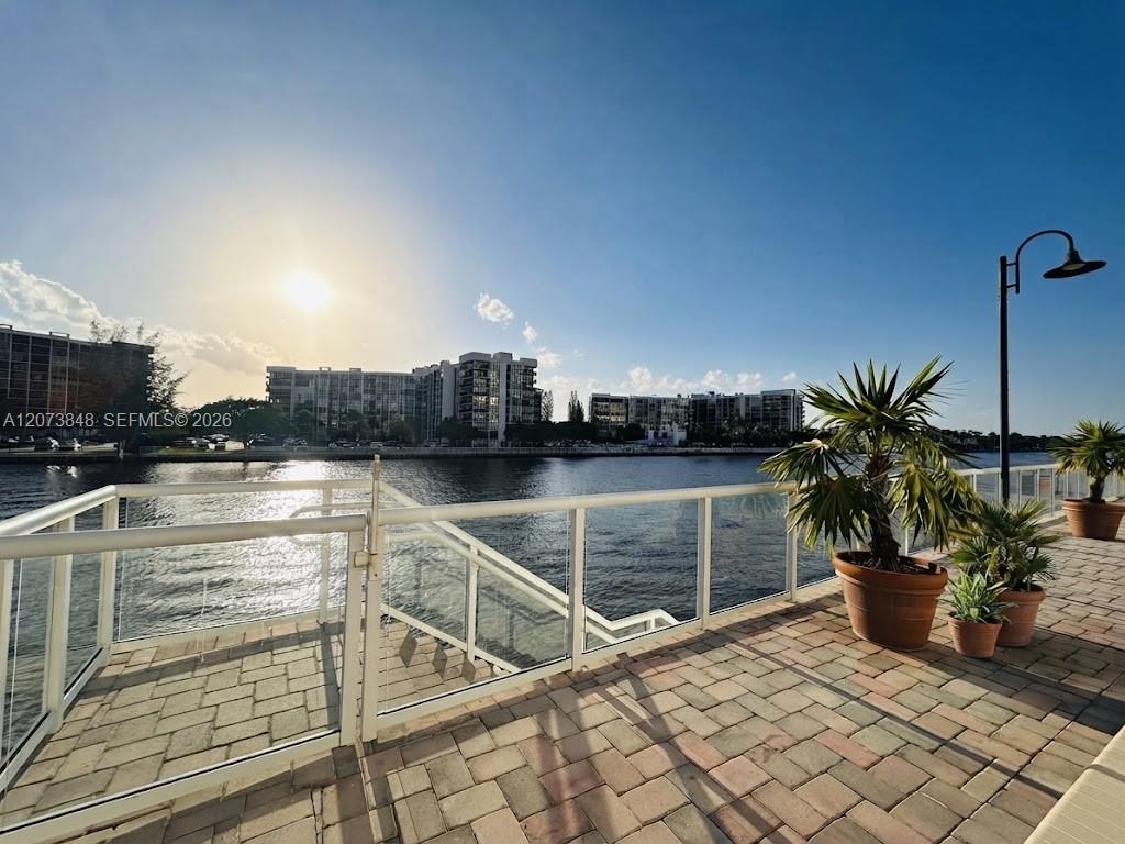 3000 S Ocean Dr # 1218