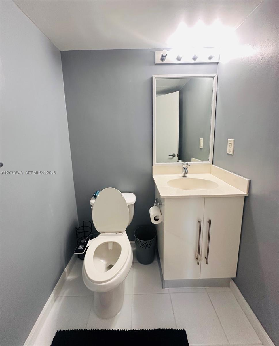 3000 S Ocean Dr # 1218