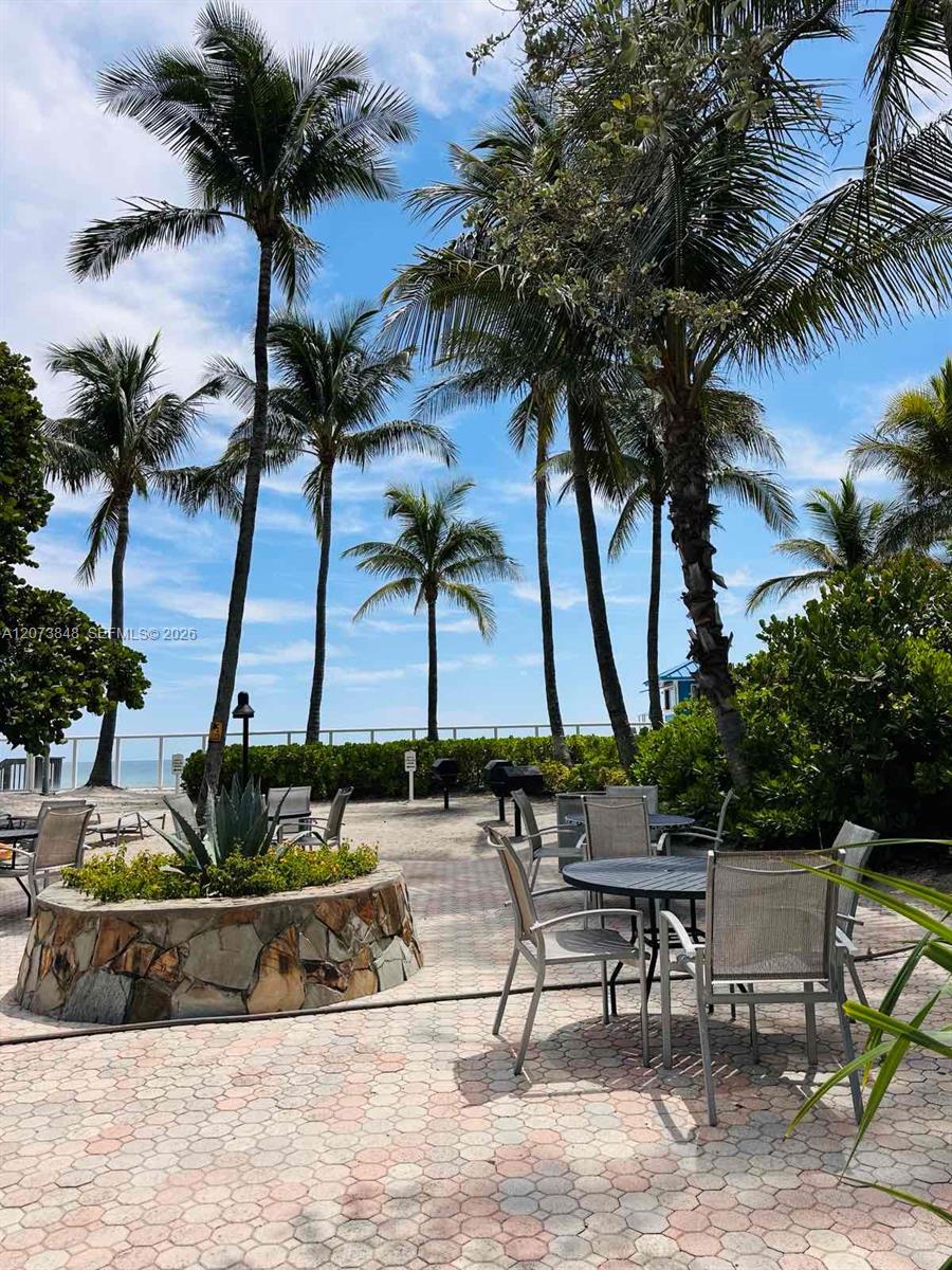 3000 S Ocean Dr # 1218