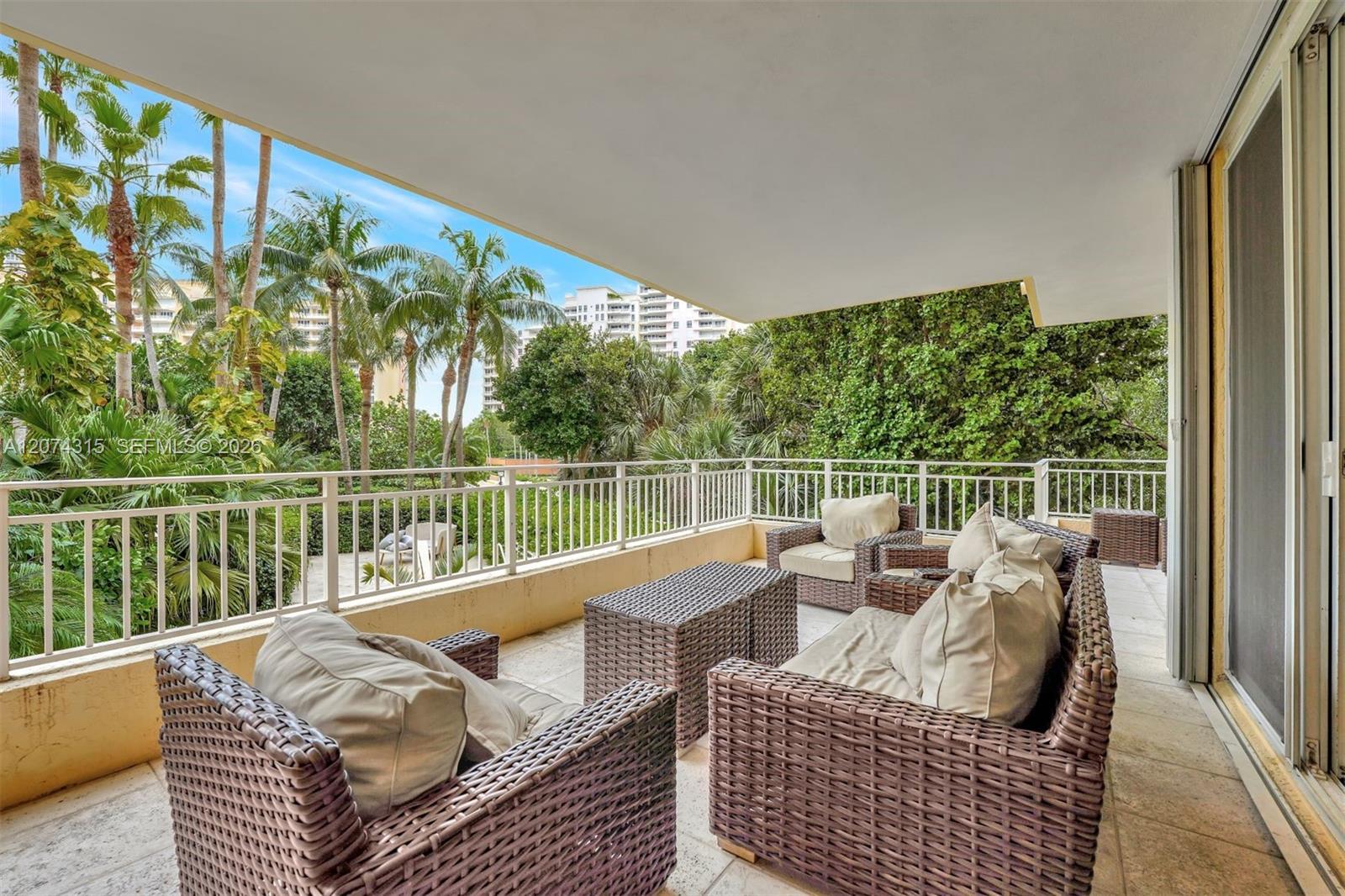 791 Crandon Blvd # 301