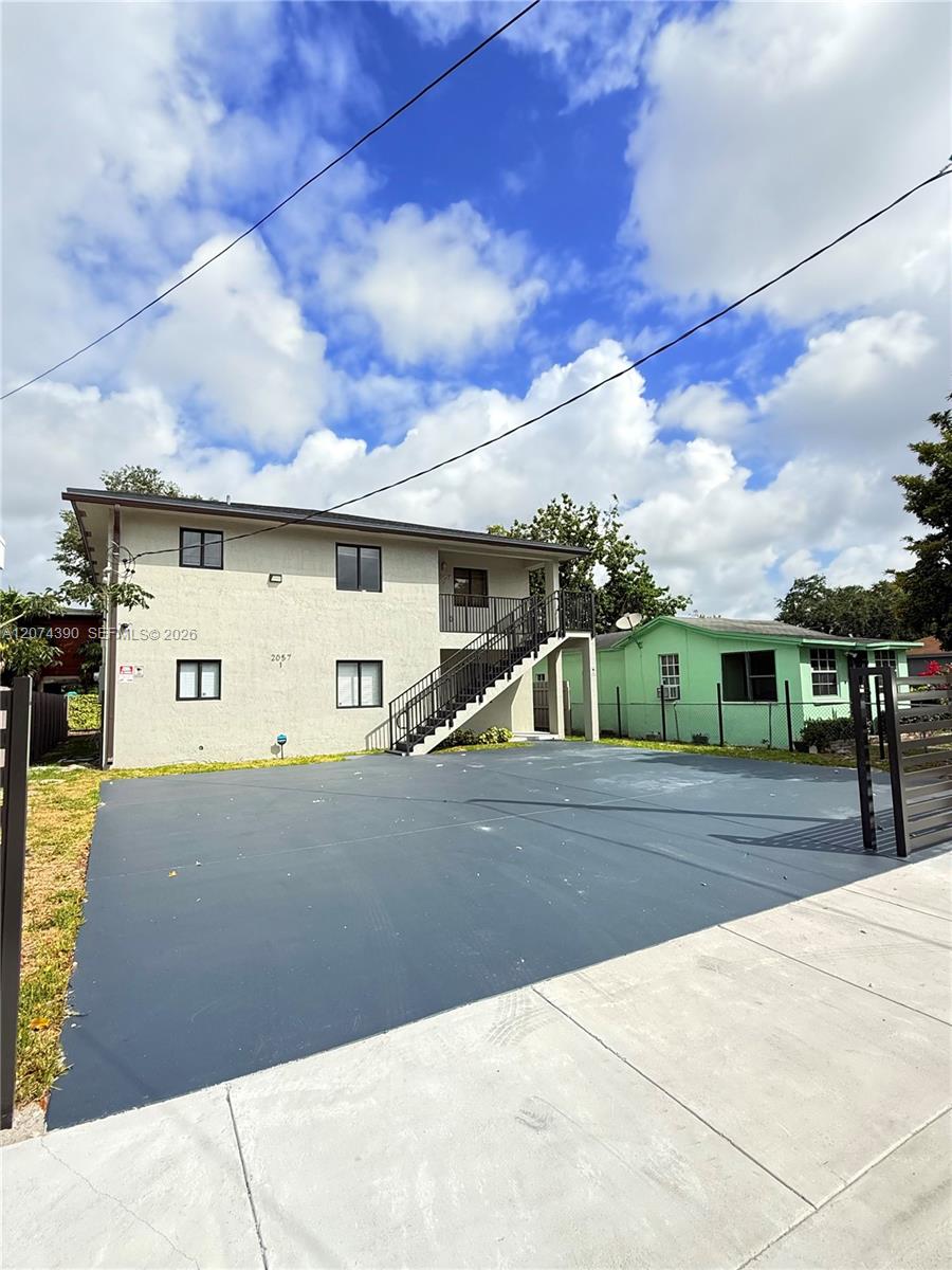 2057 Washington Ave # 2, Opa-Locka Unit: 2