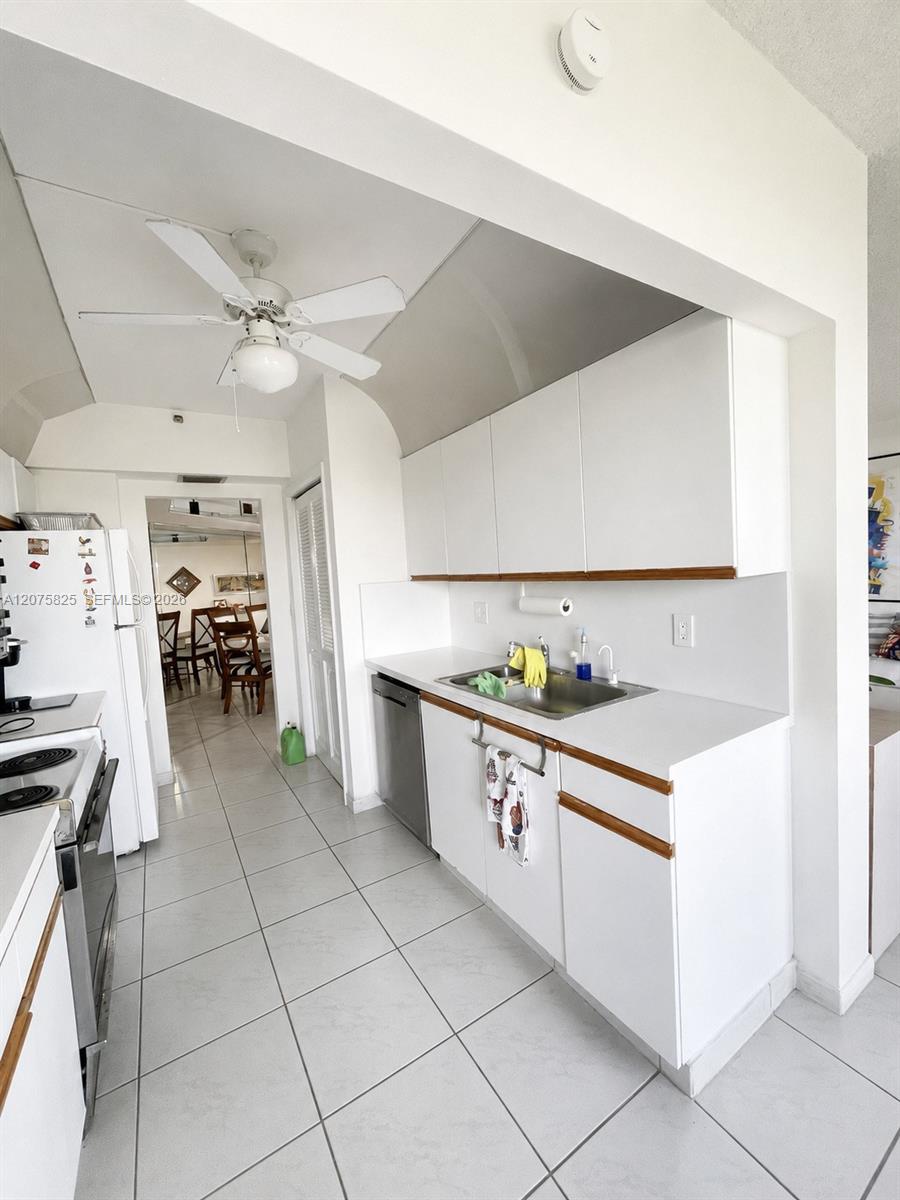 7300 Radice Ct # 503
