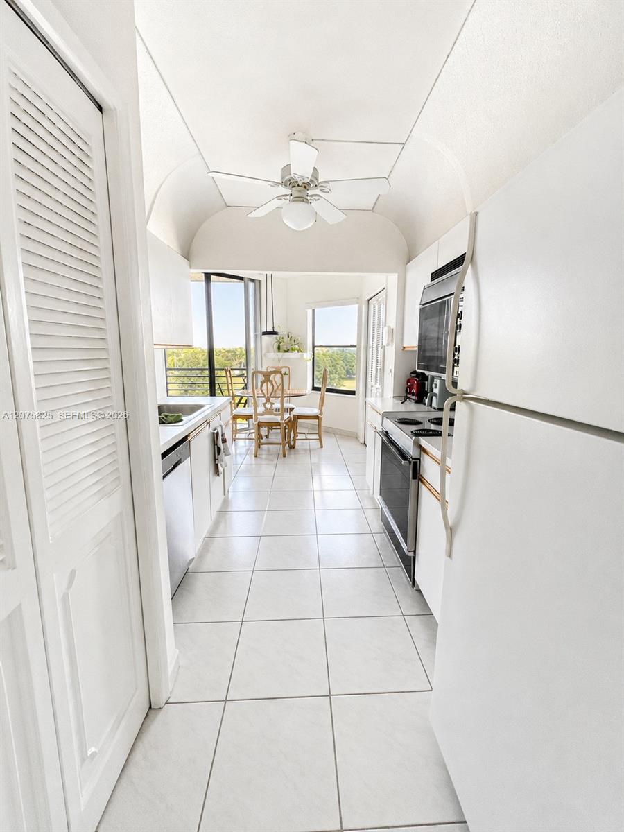 7300 Radice Ct # 503