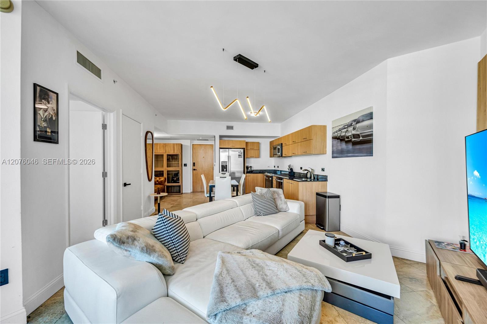 350 S Miami Ave Unit: 2009