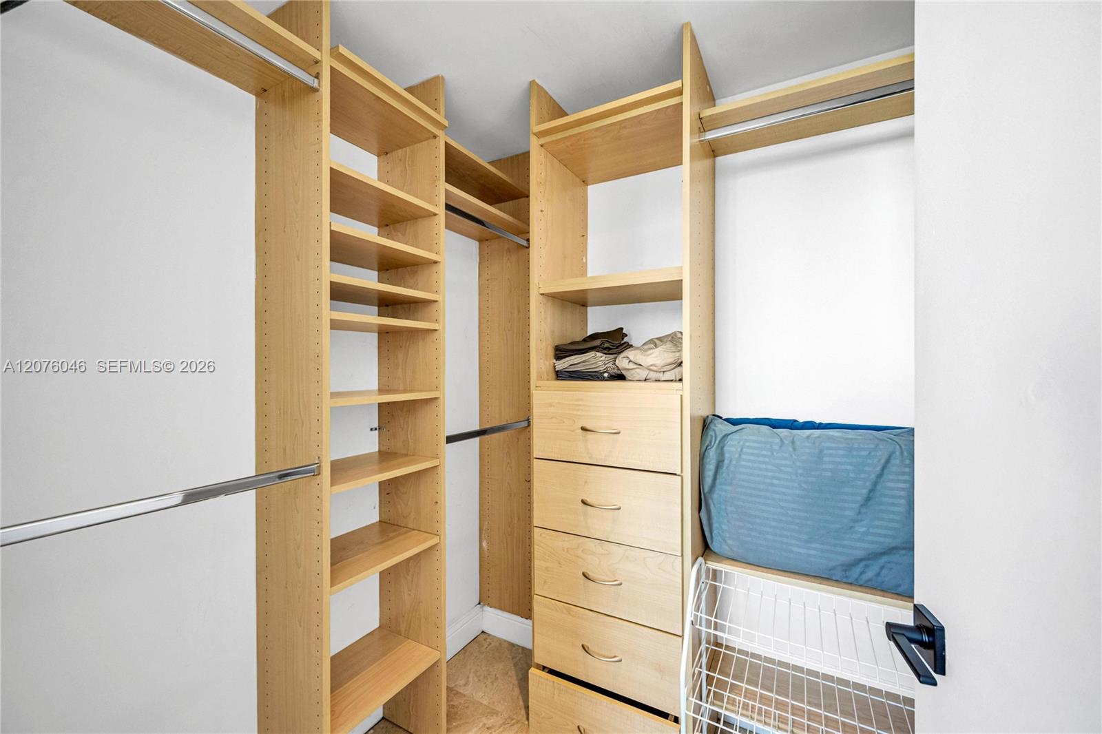 350 S Miami Ave Unit: 2009