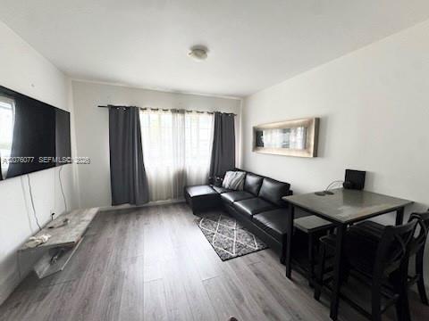 810 7th St # 106