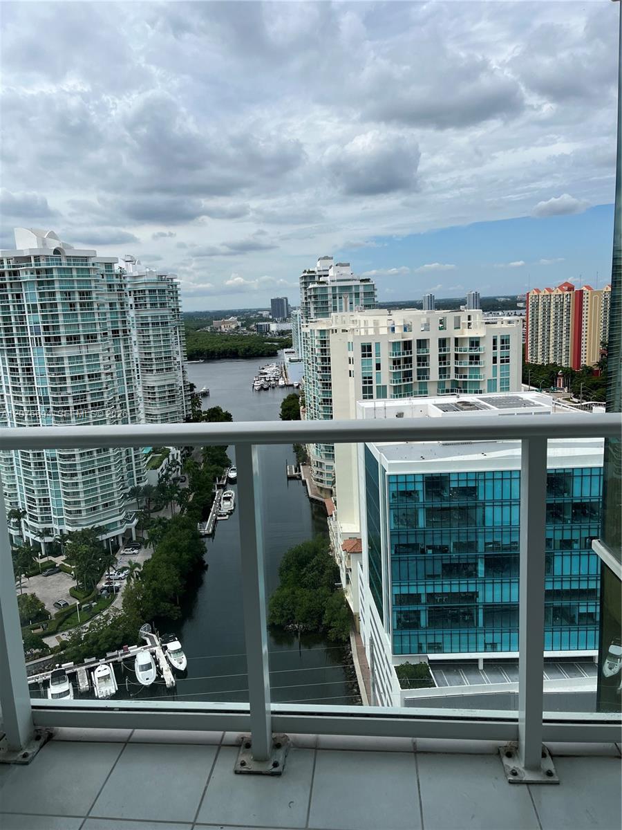 16485 Collins Ave # 2538