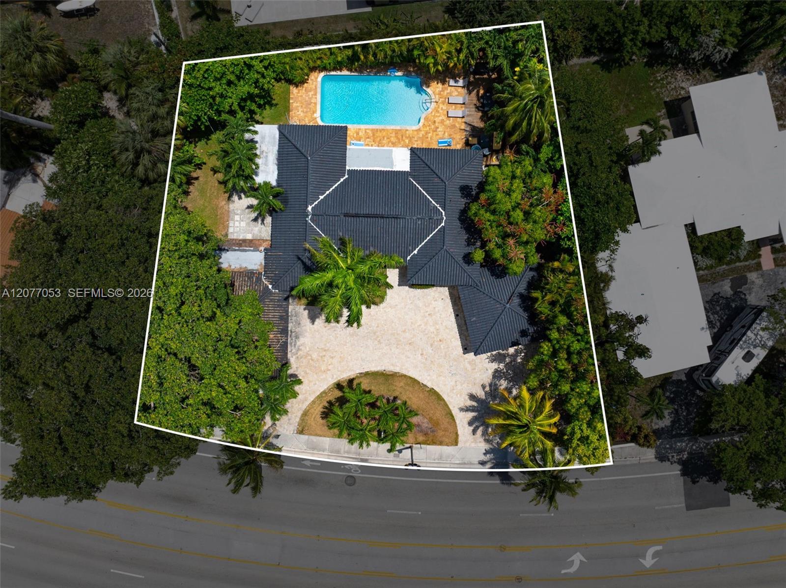 1308 Seabreeze Blvd