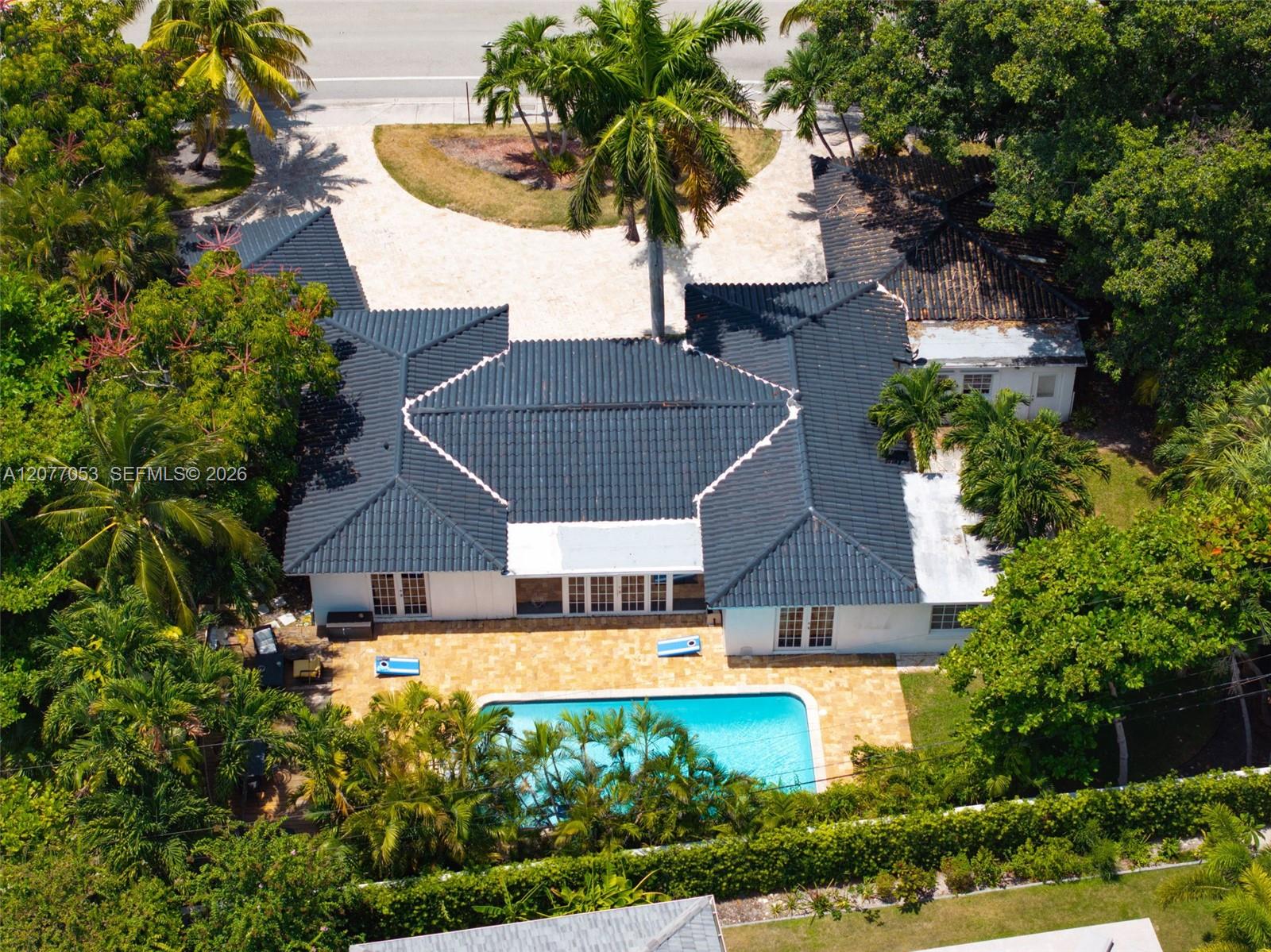 1308 Seabreeze Blvd