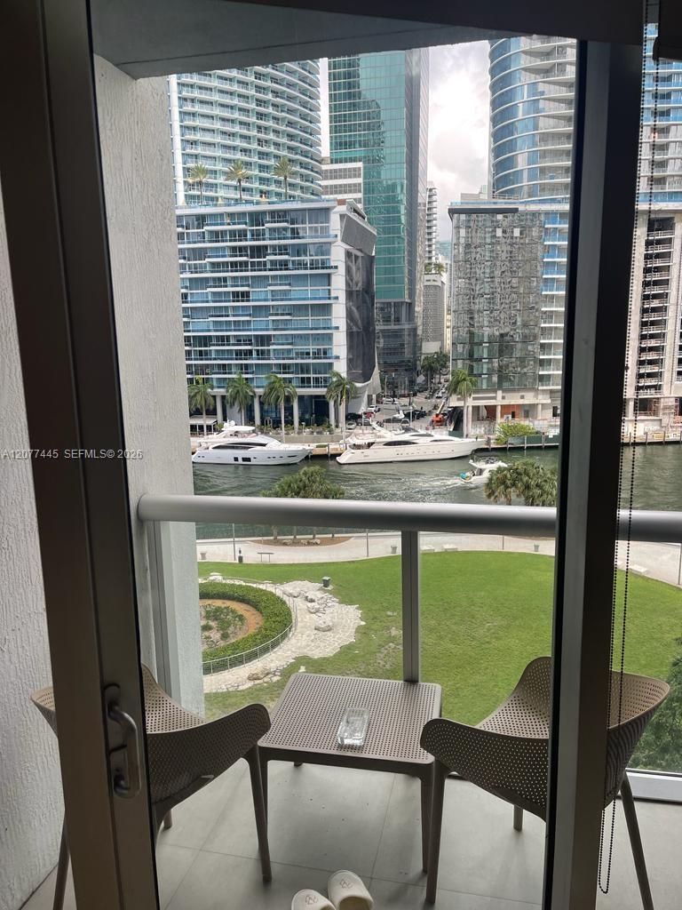 475 Brickell Ave # 808