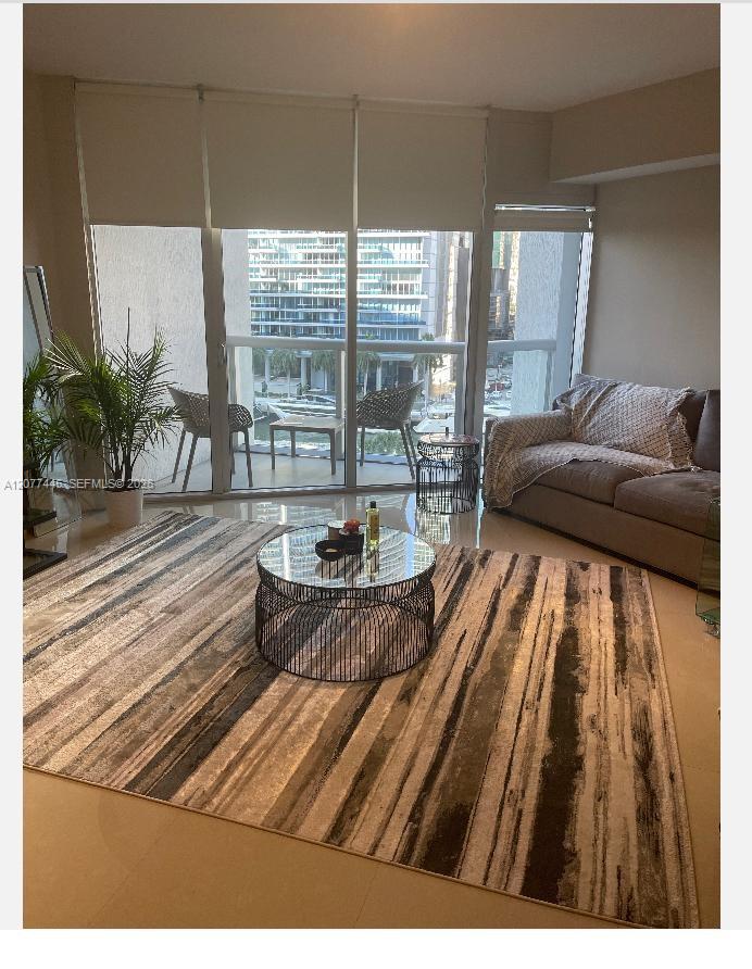 475 Brickell Ave # 808