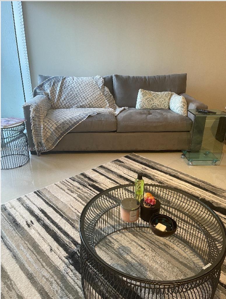 475 Brickell Ave # 808