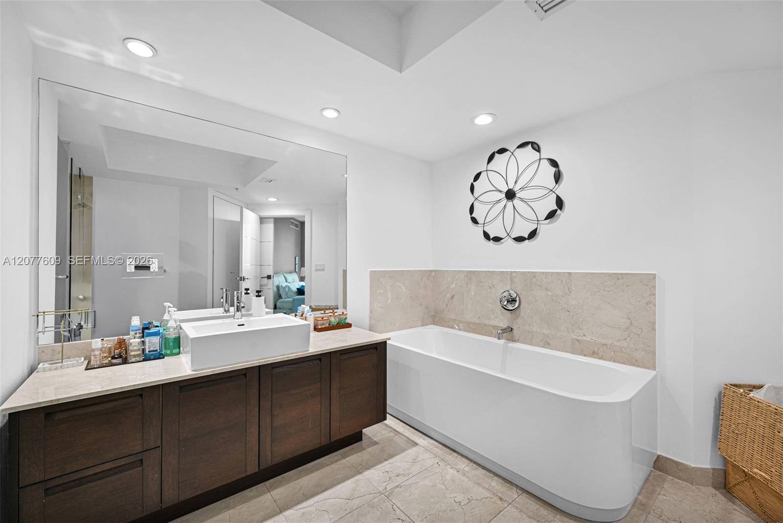 250 Sunny Isles Blvd # 804 Unit: 3-804
