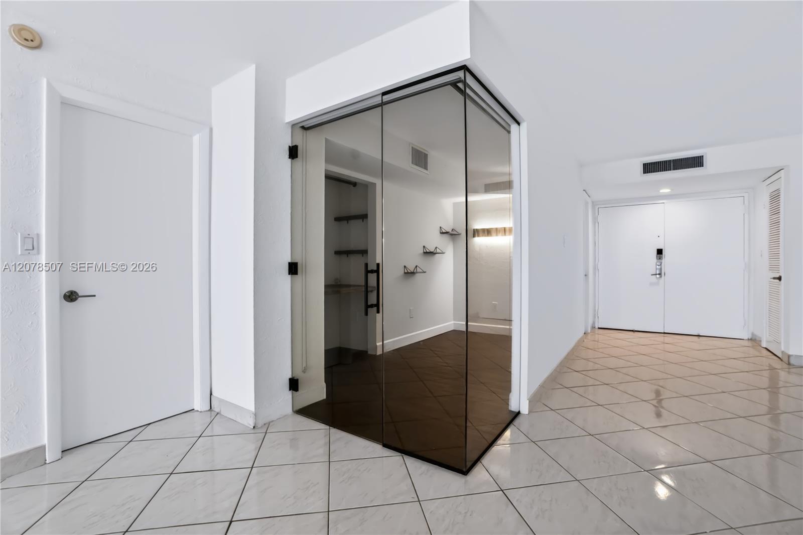 6423 S Collins Ave # 1702