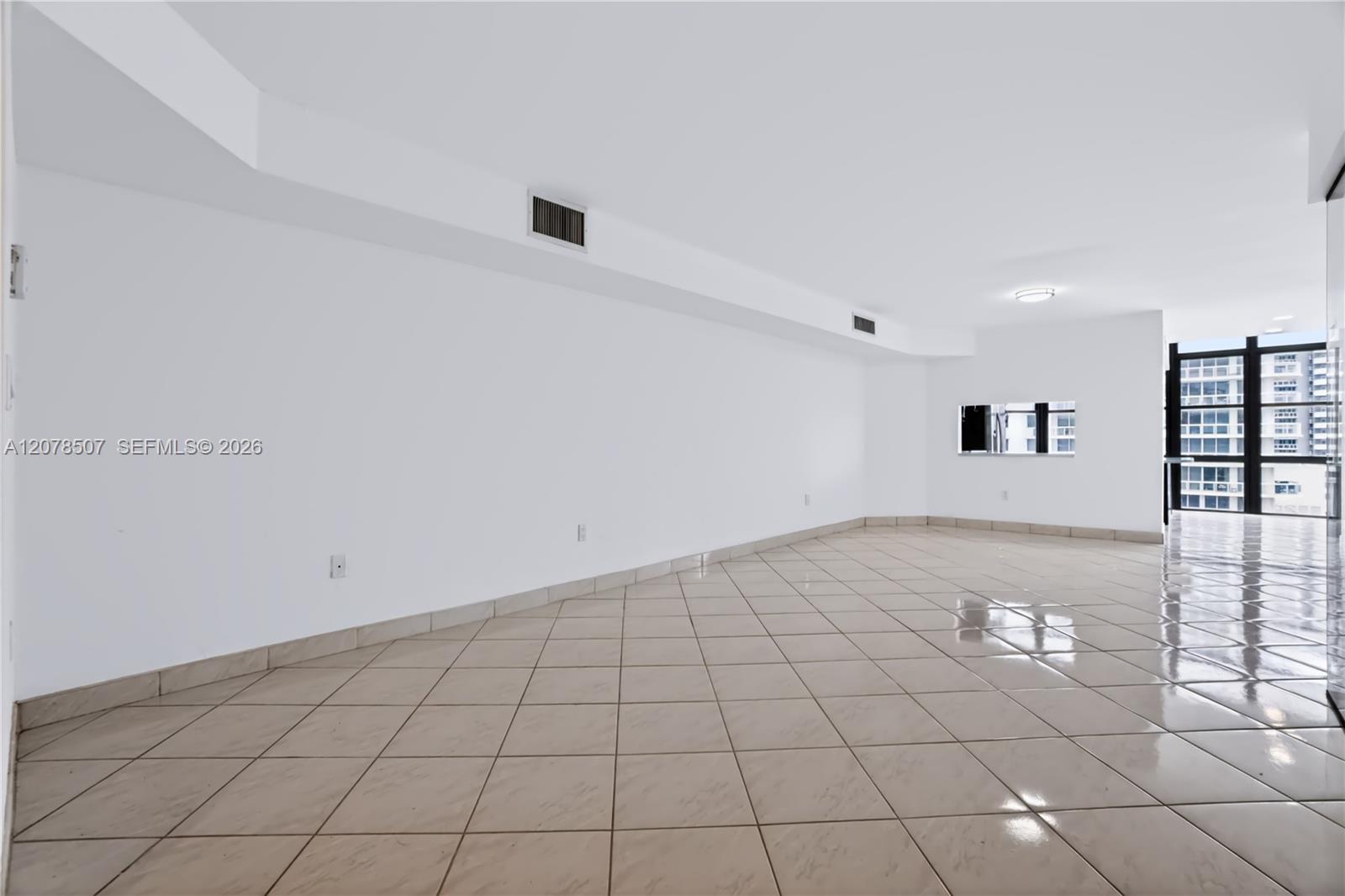 6423 S Collins Ave # 1702